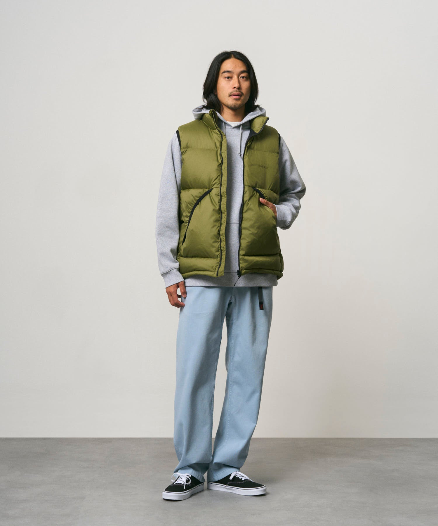 G102-OGT_DUSTY-BLUE-PIGMENT_fitting_M1