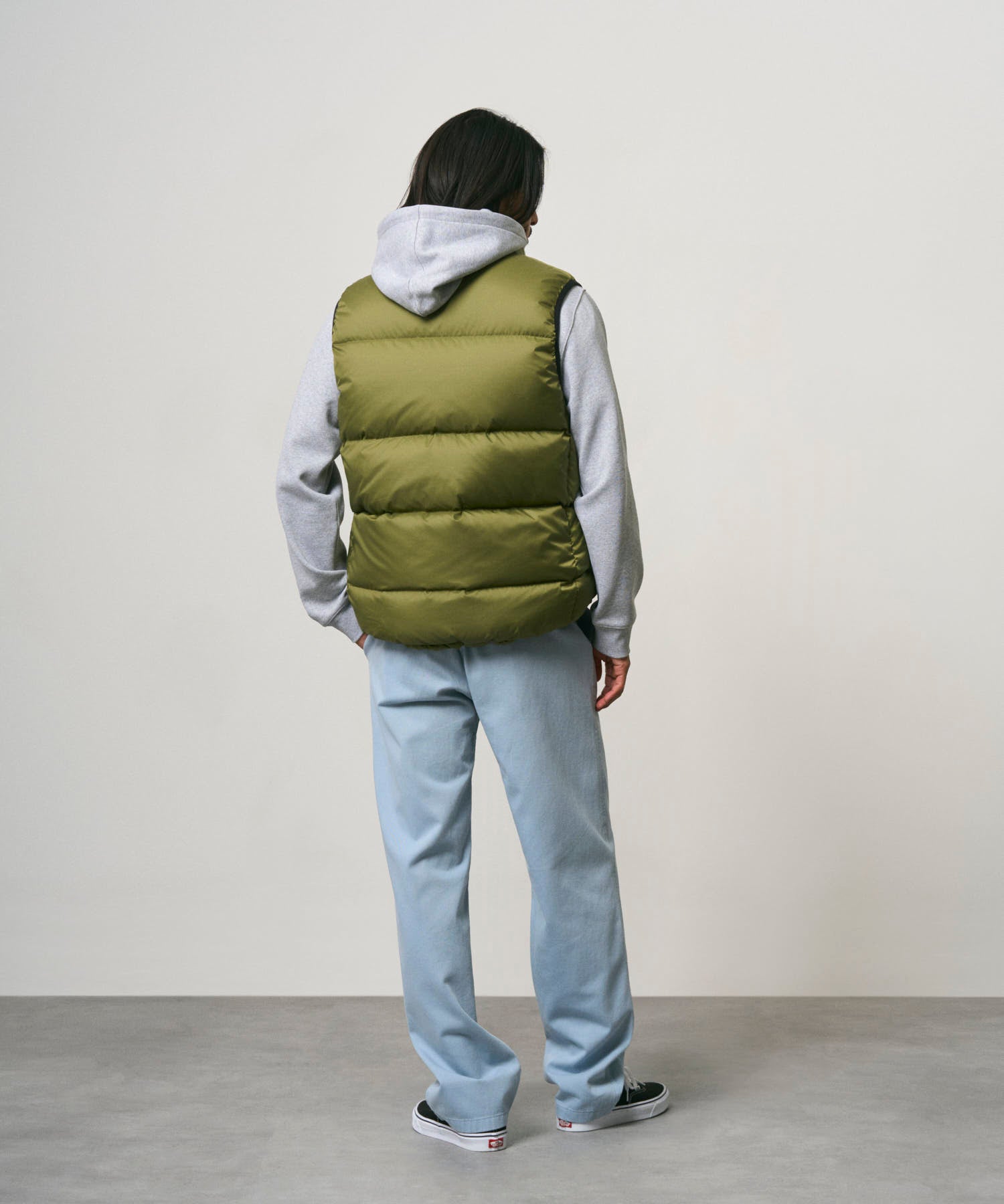 G102-OGT_DUSTY-BLUE-PIGMENT_fitting_M4