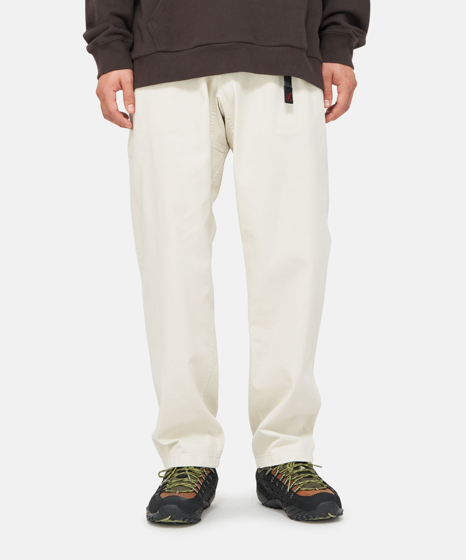 G102-OGT_GREIGE_fitting_M4