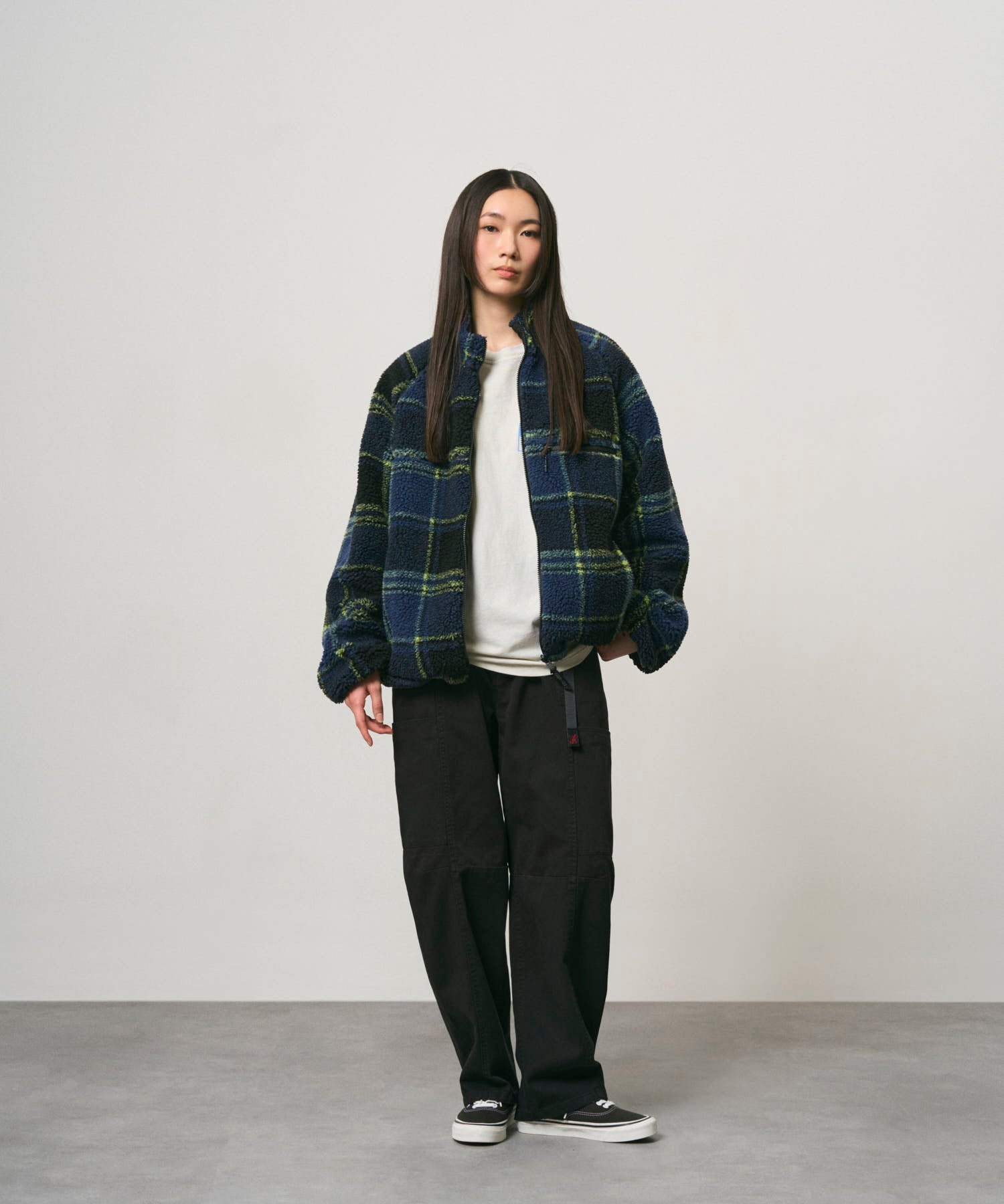 G2SW-P090_BLACK_fitting_W4