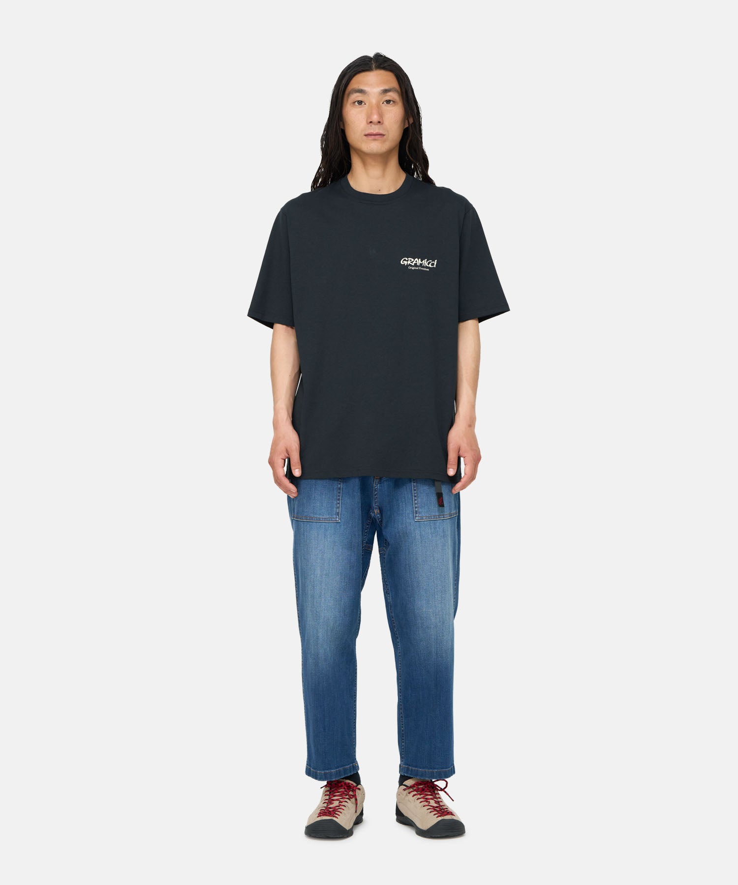 G4FU-T098_VINTAGEBLACK_fitting_U1