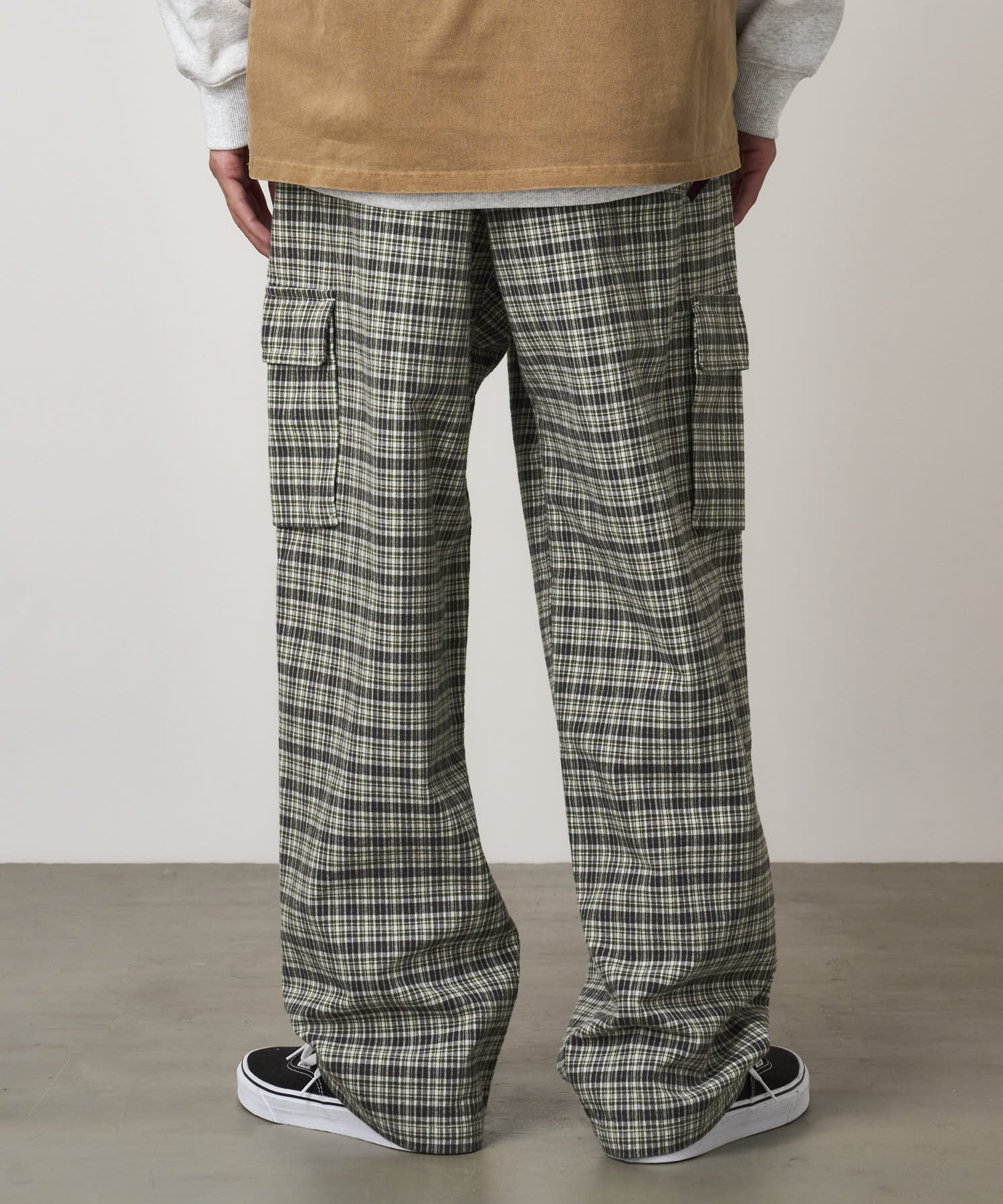 G5FU-P011_CHECKEREDPLAID_fitting_U5