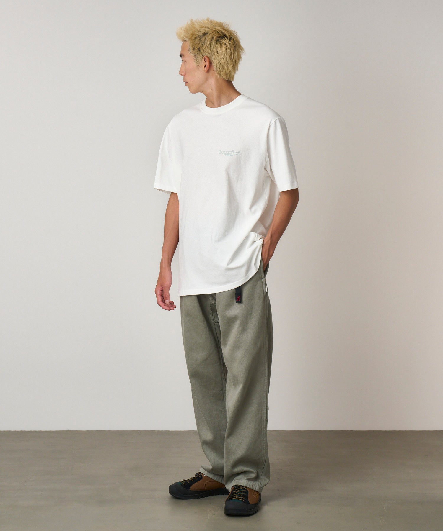 G5FU-T090_WHITE_fitting_U2