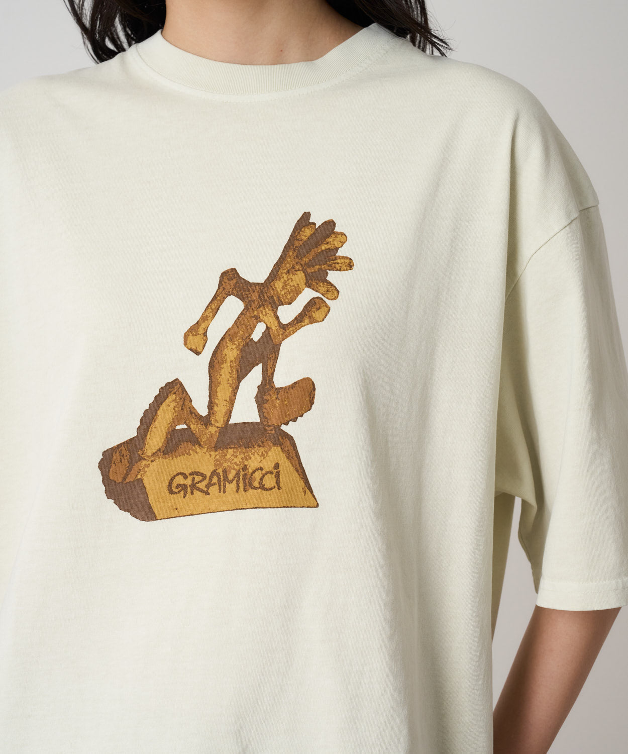 G5FU-T136_NATURALPIGMENT_fitting_U4