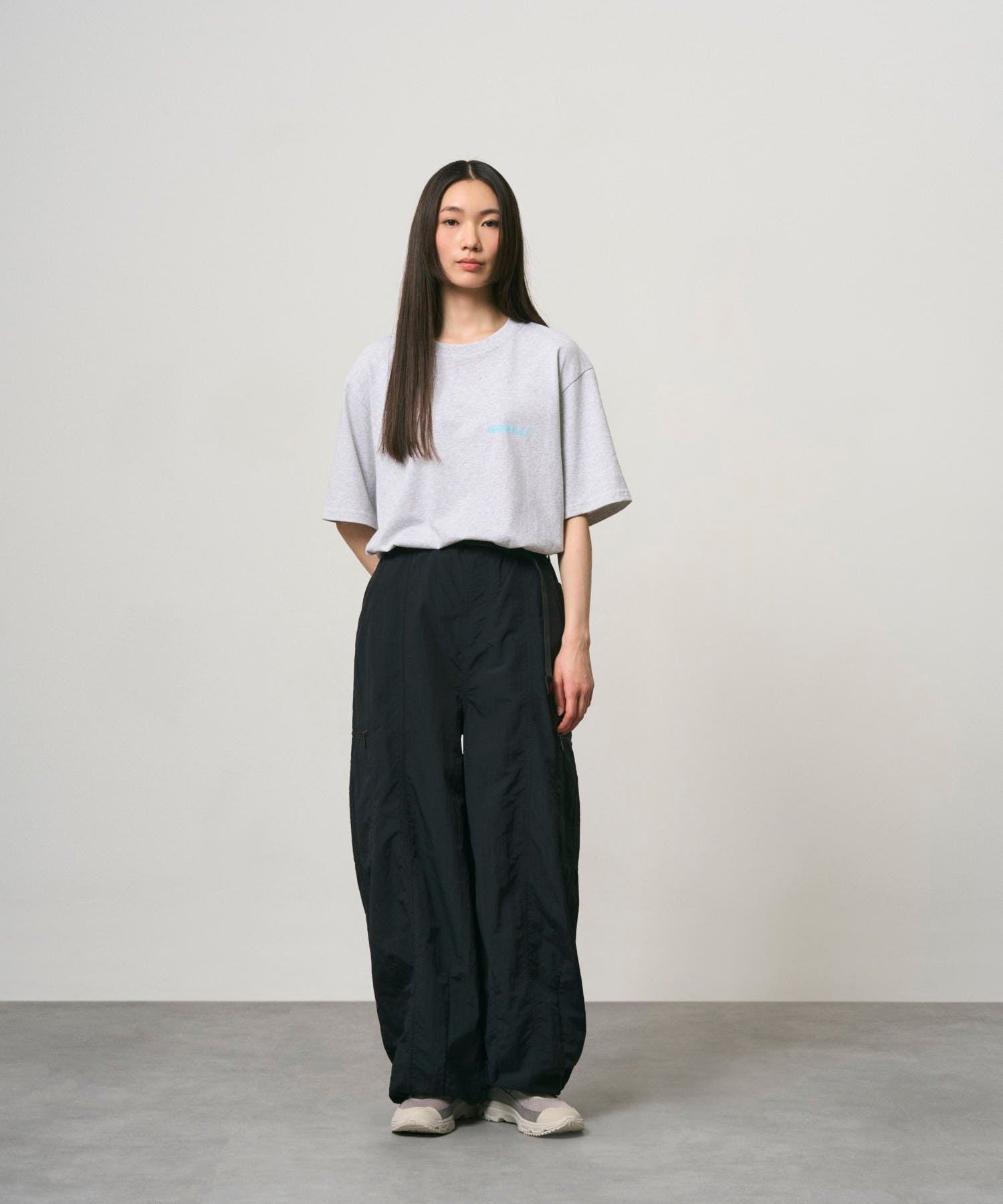 G5FW-P143_BLACK_fitting_W2