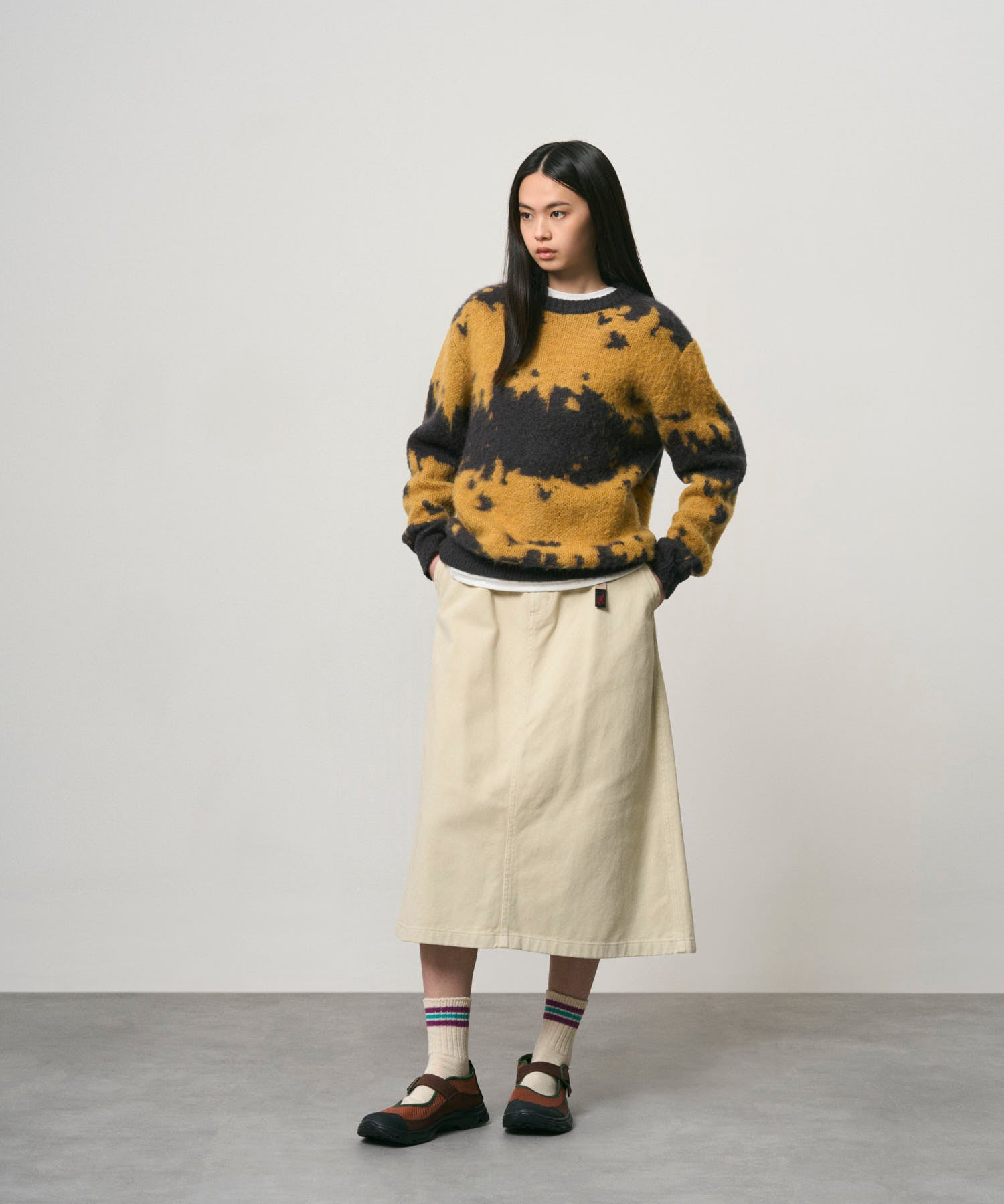 G6FM-J037_SAFRONSPLATTER_fitting_W2