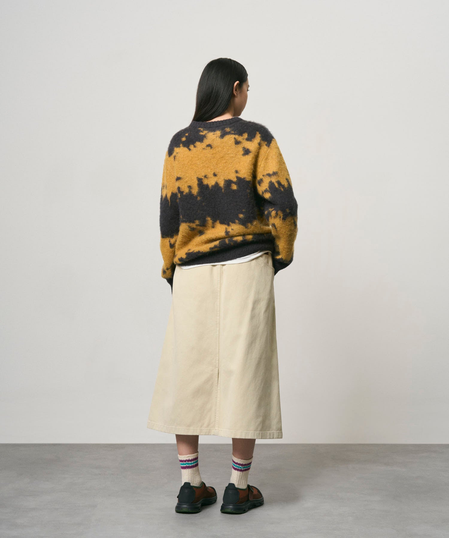 G6FM-J037_SAFRONSPLATTER_fitting_W3