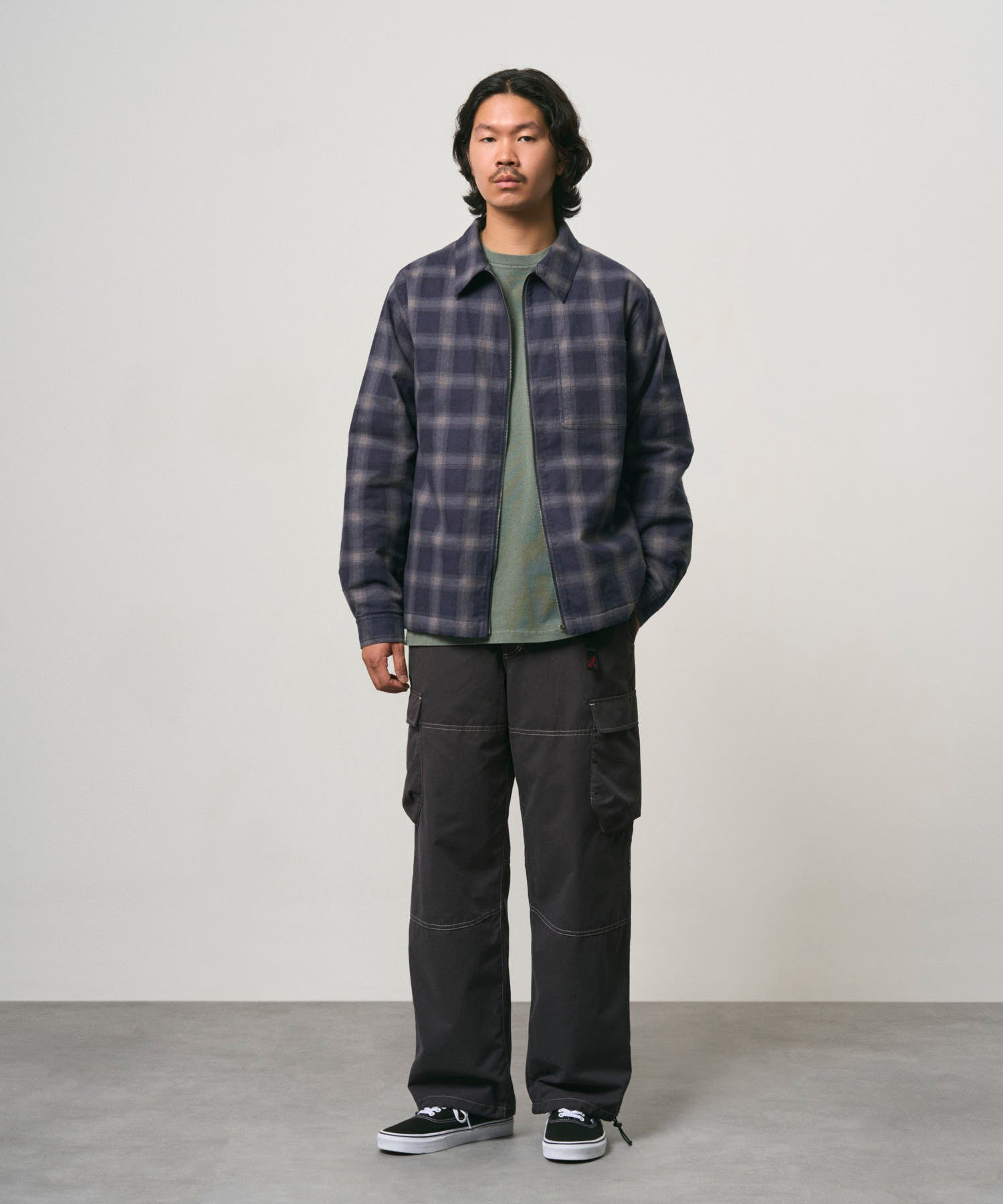 G6FM-P043_BLACK_fitting_M4