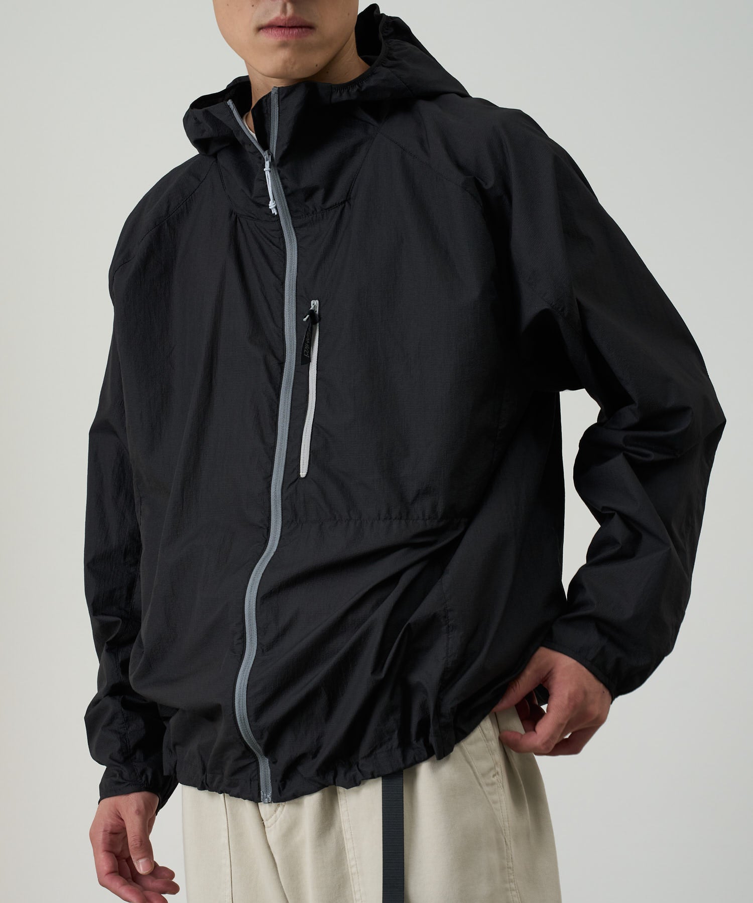 G6SM-J030_BLACK_fitting_M4