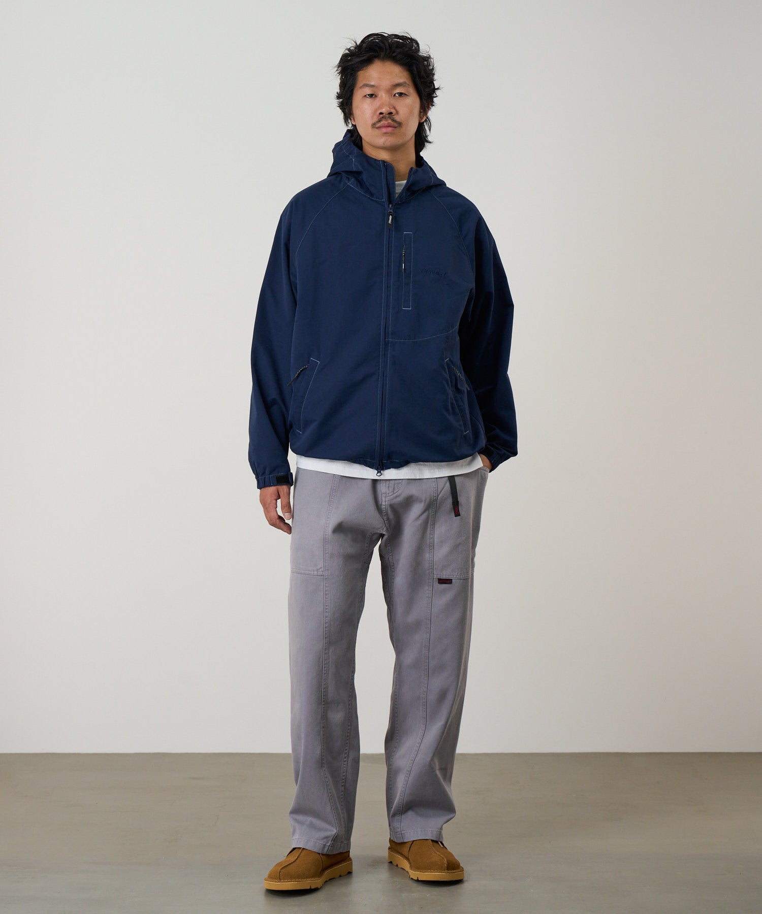 G6SM-P003-D_NATURALDYEDGREY_fitting_M1