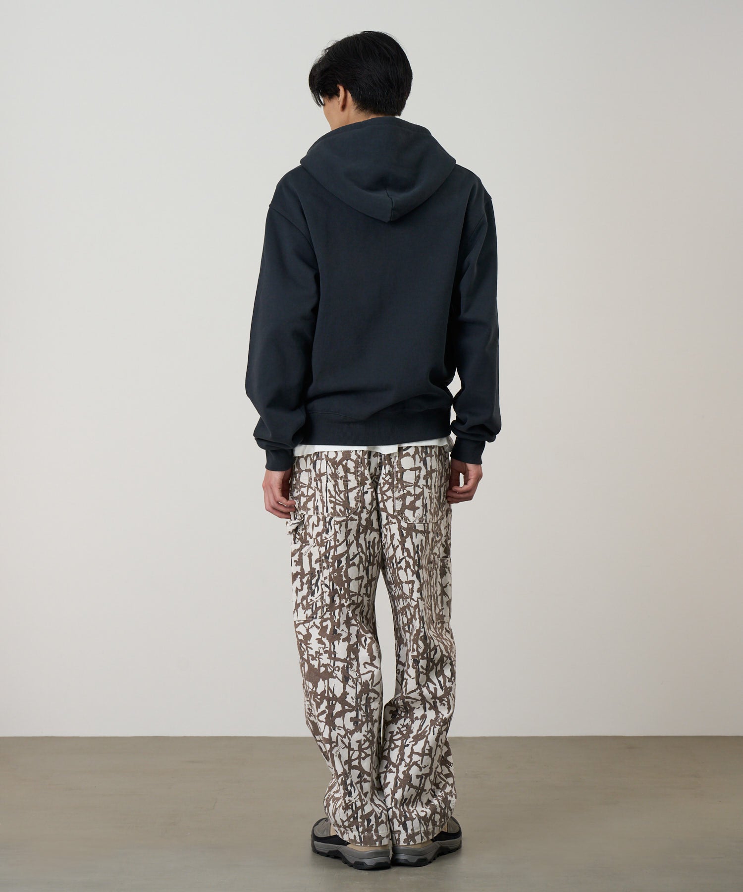 G6SM-P008_GREYREED_fitting_M3