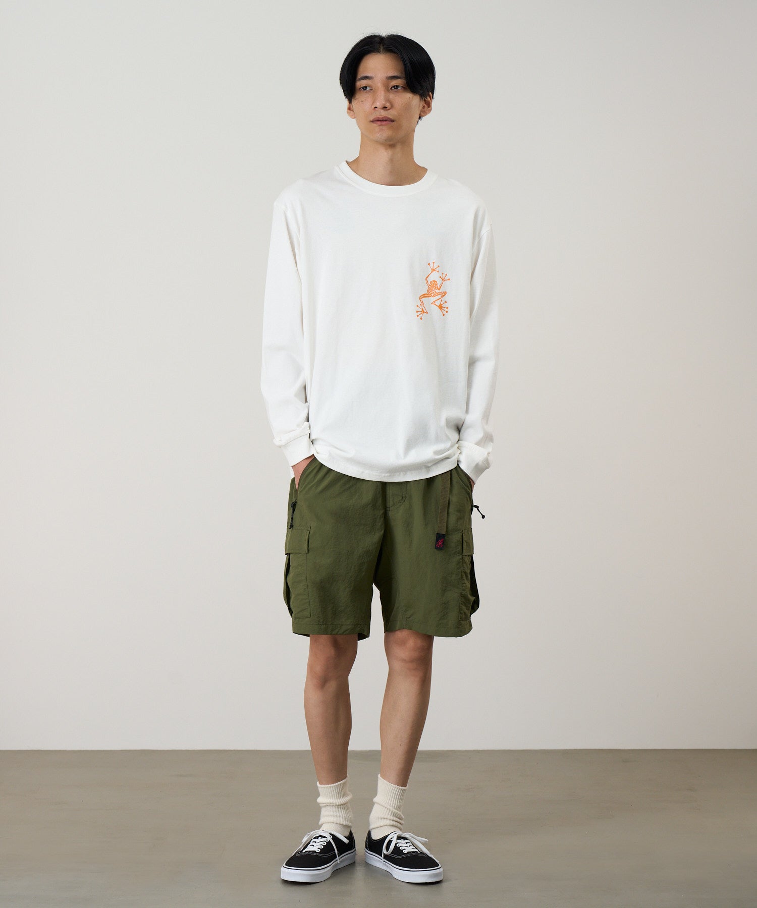 G6SU-T108_WHITE_fitting_M1