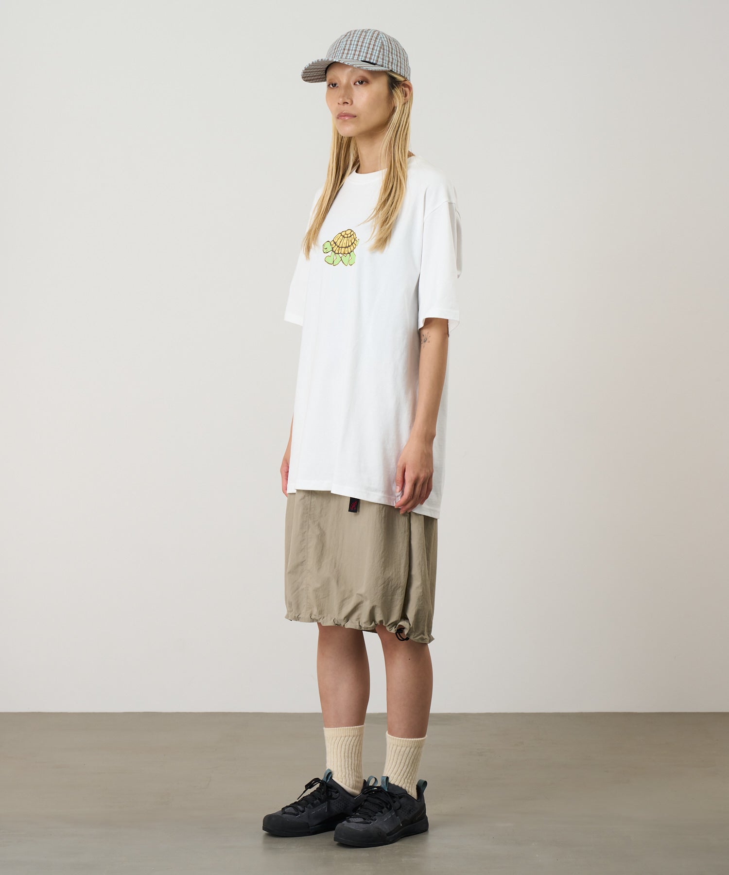 G6SU-T109_WHITE_fitting_W2