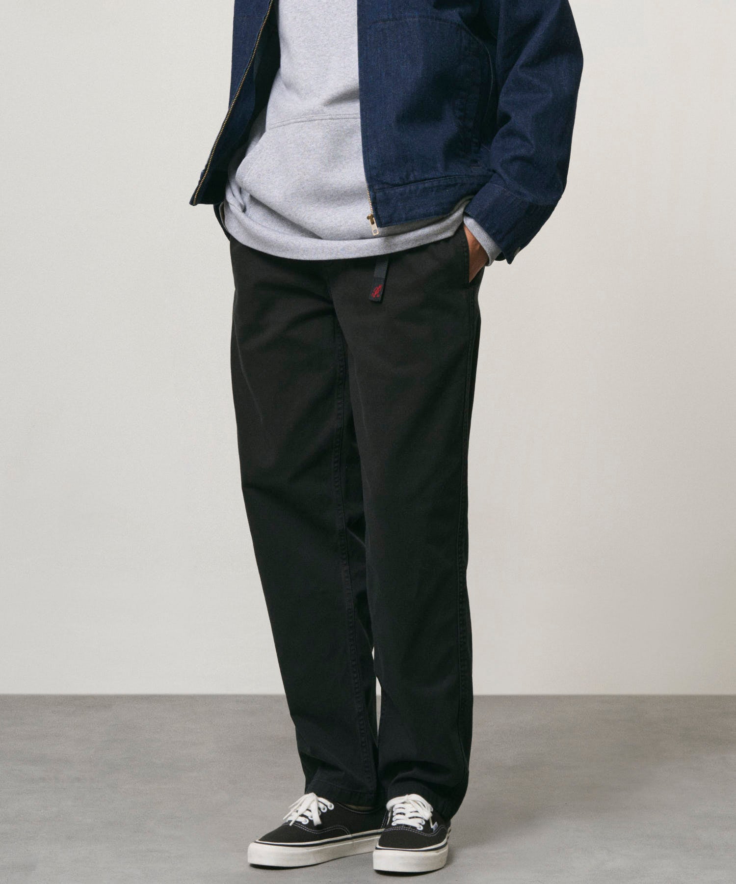 G202-OGT_BLACK_fitting_W1