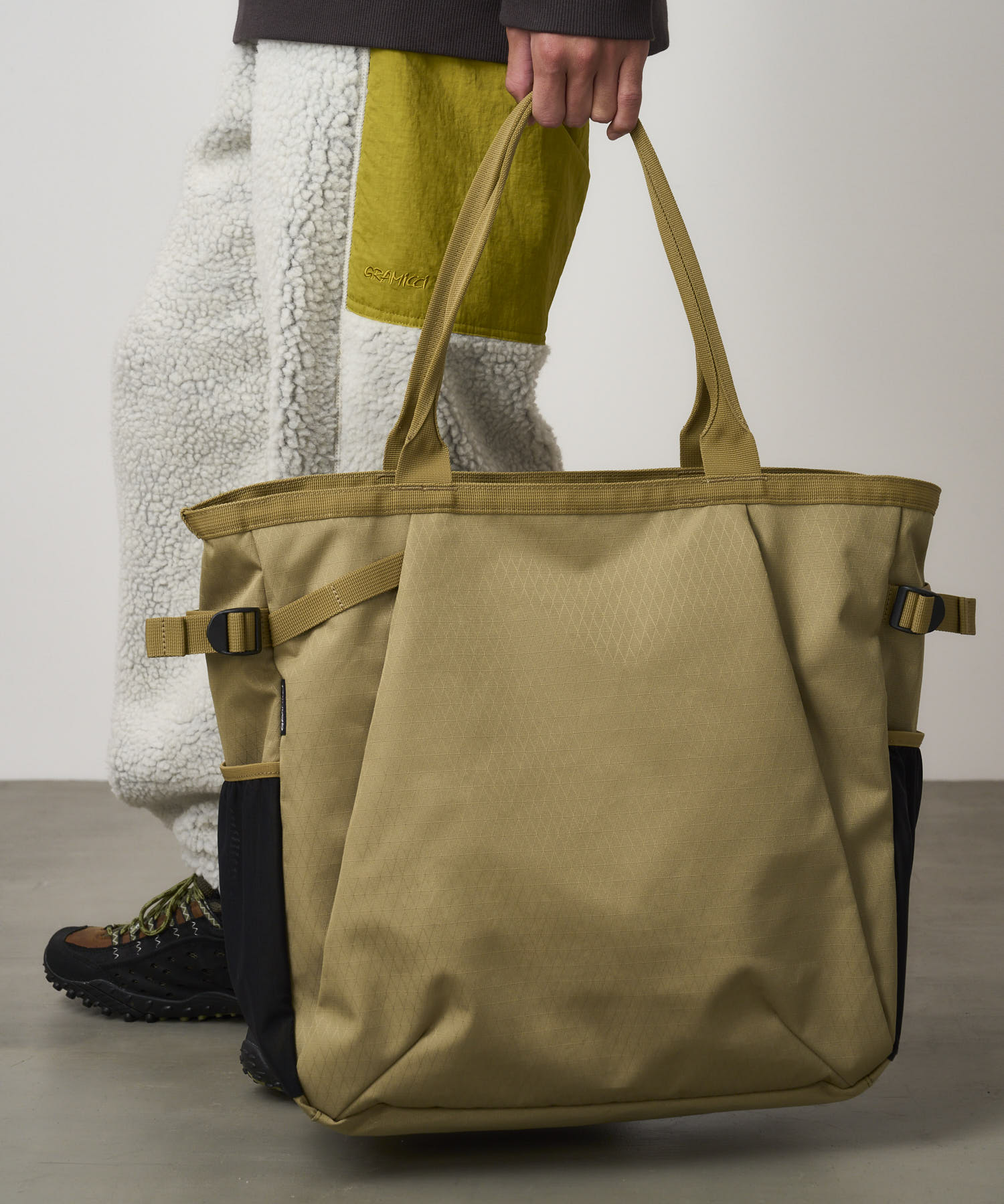 G5FB-165_BRONZEOLIVE_fitting_U2