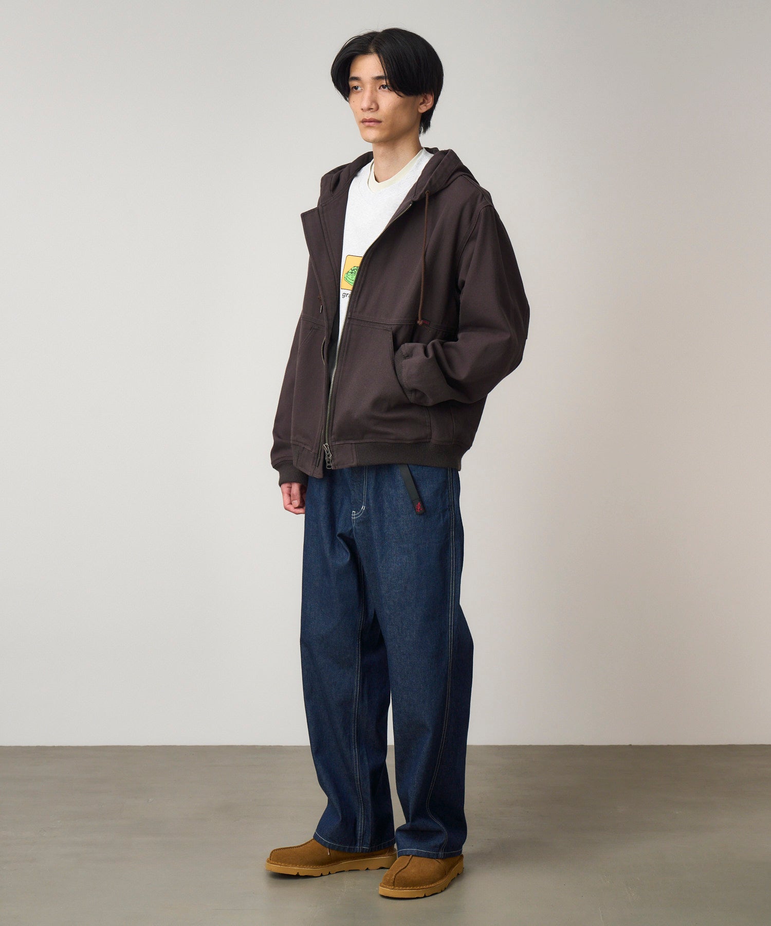 G5FM-P070_RINSEDINDIGO_fitting_M2