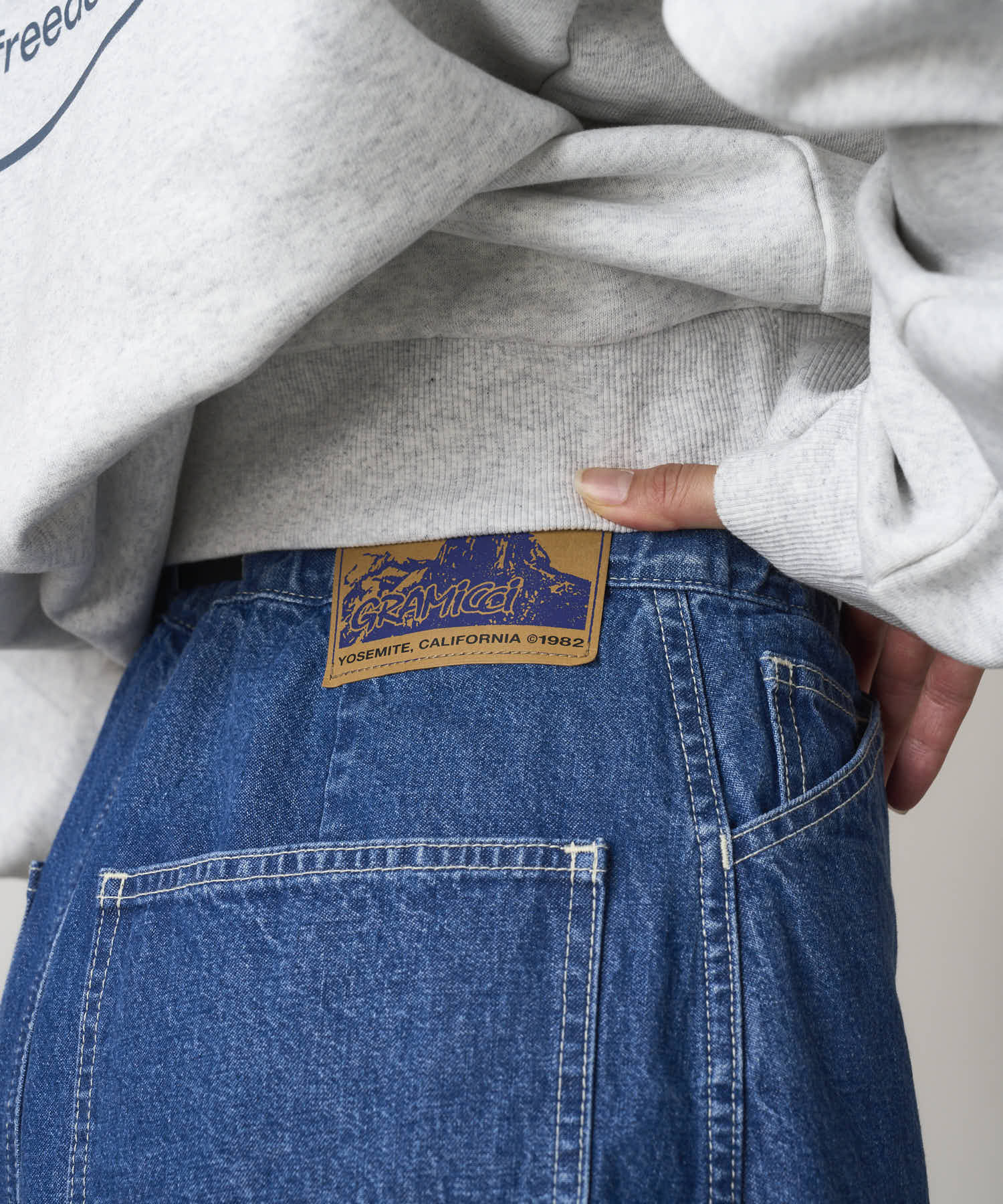 G5FW-SK028_LIGHTWASH_fitting_W6