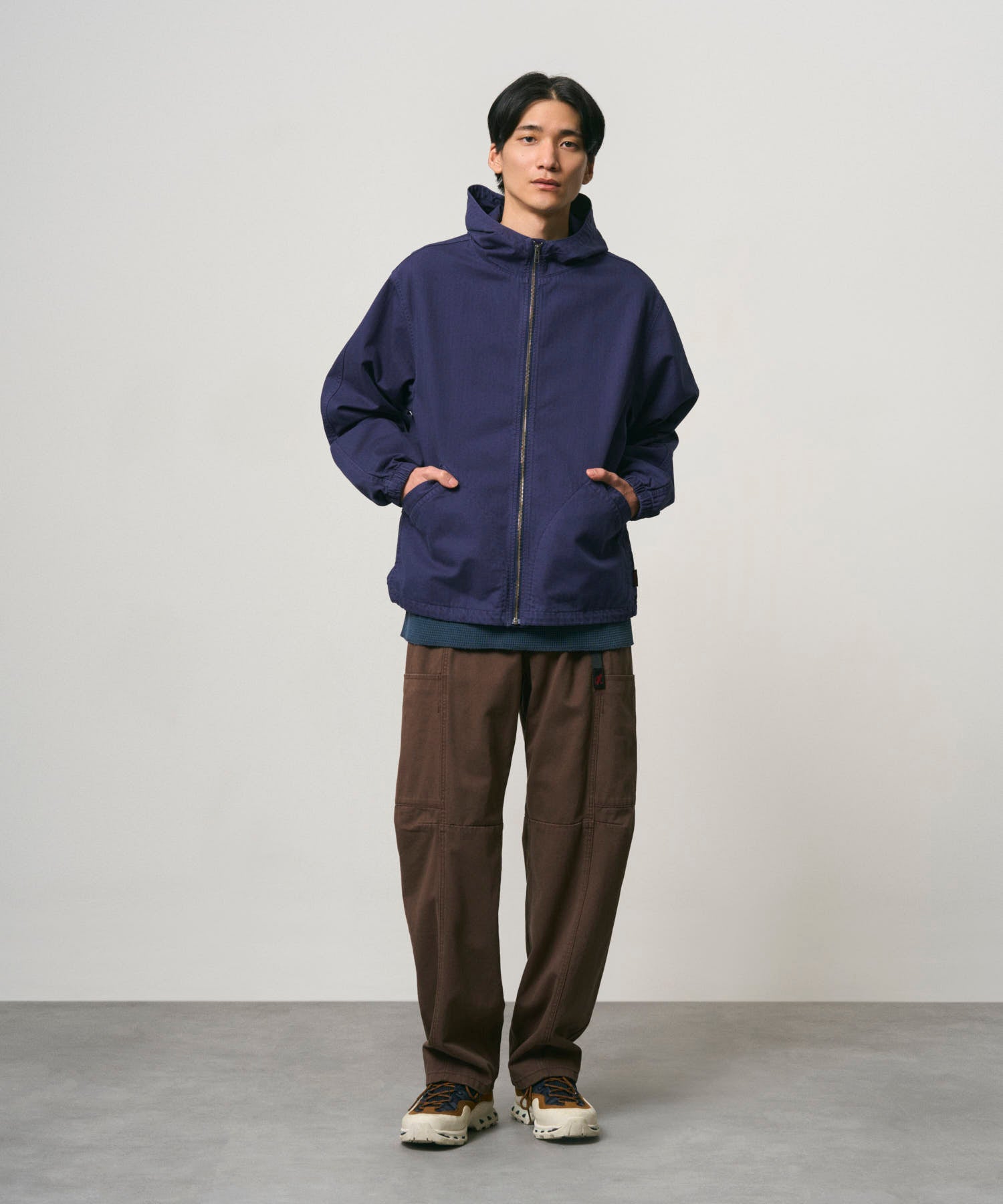 G5SM-P086_BROWNPIGMENT_fitting_M2