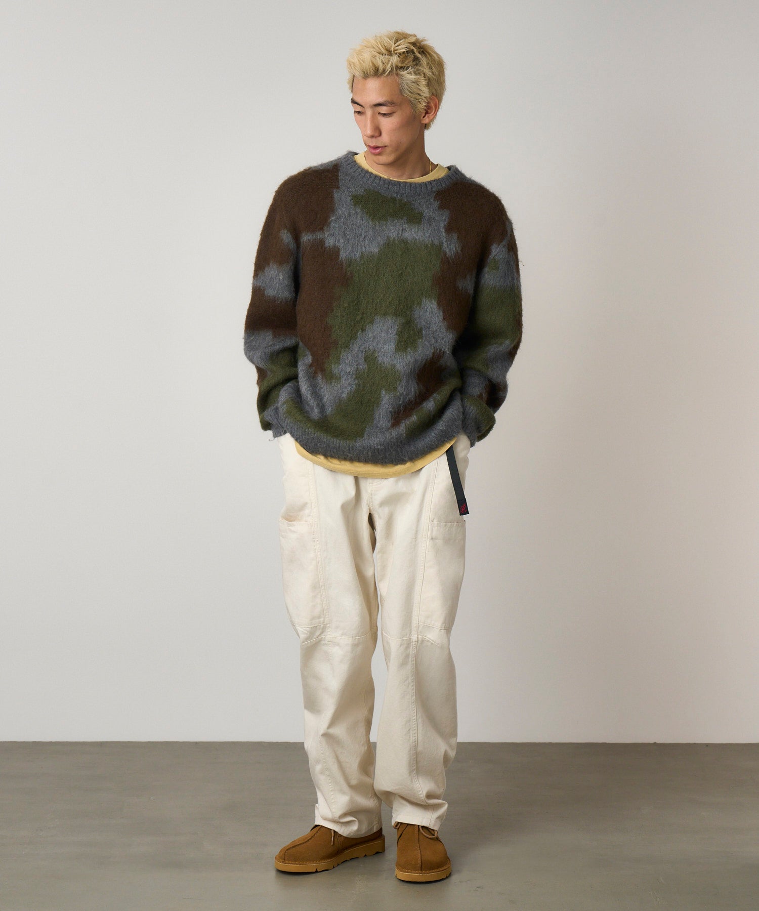 G5SM-P086_GREIGE_fitting_M1