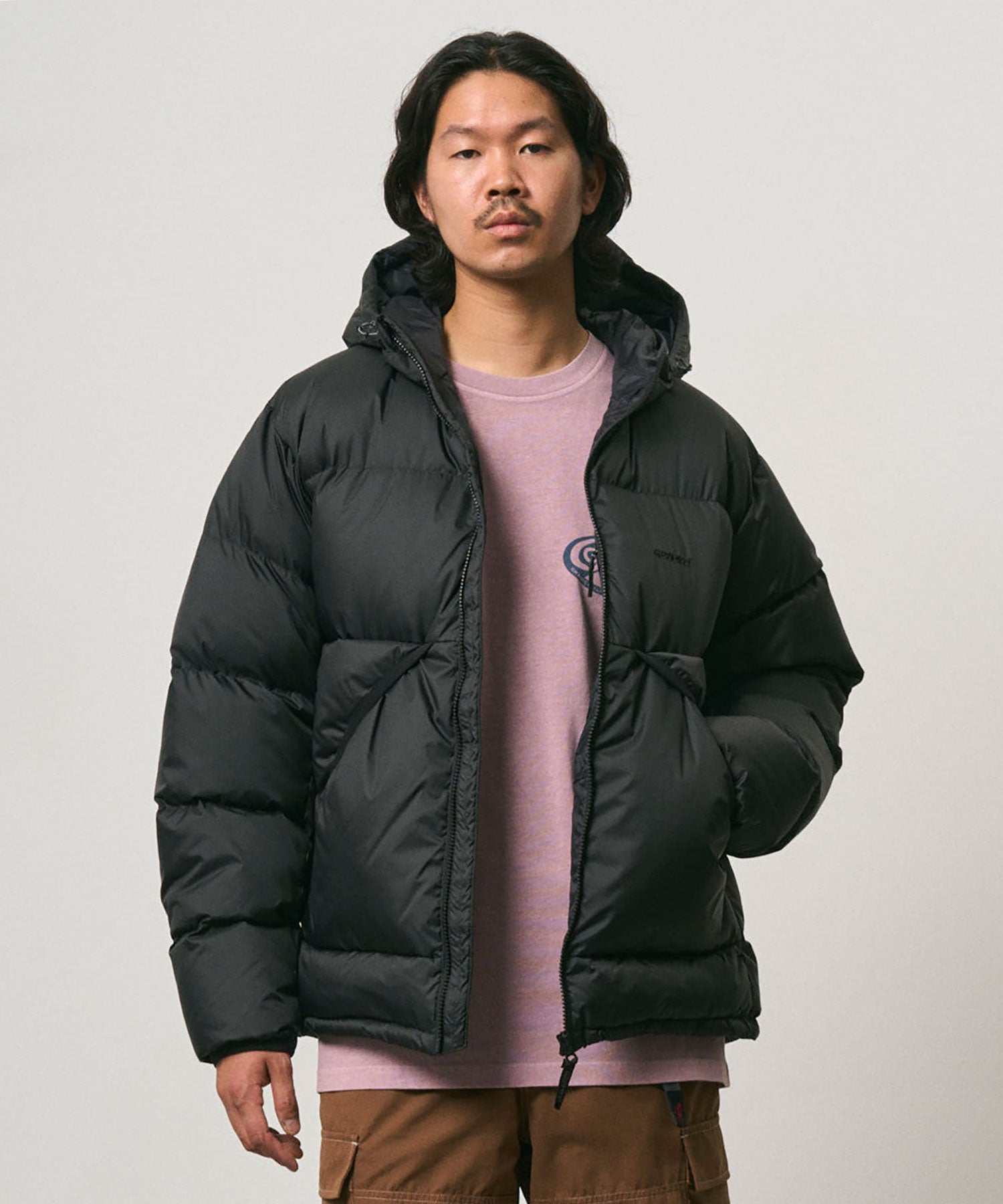 G6FM-J008_BLACK_fitting_M1