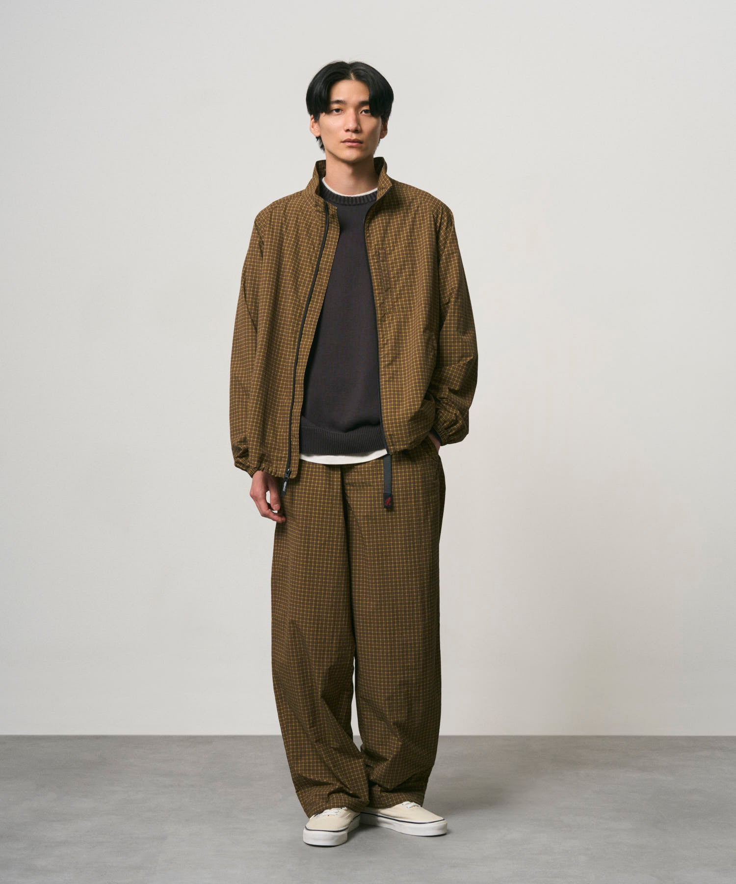 G6FM-J013_BROWNCHECK_fitting_M2