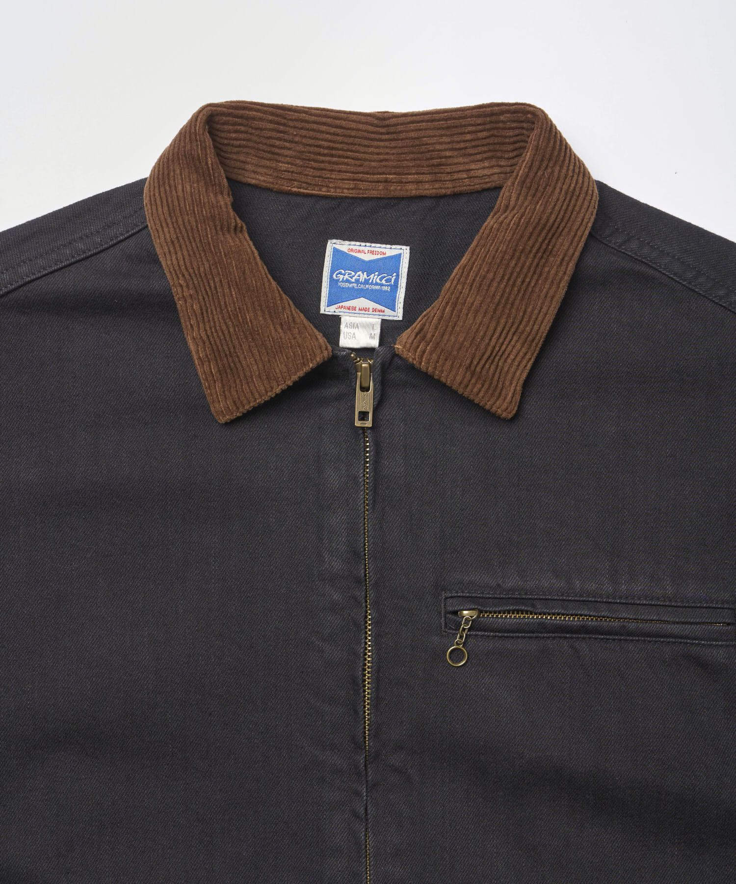 G6FM-J029_TRUEBLACK_detail_1