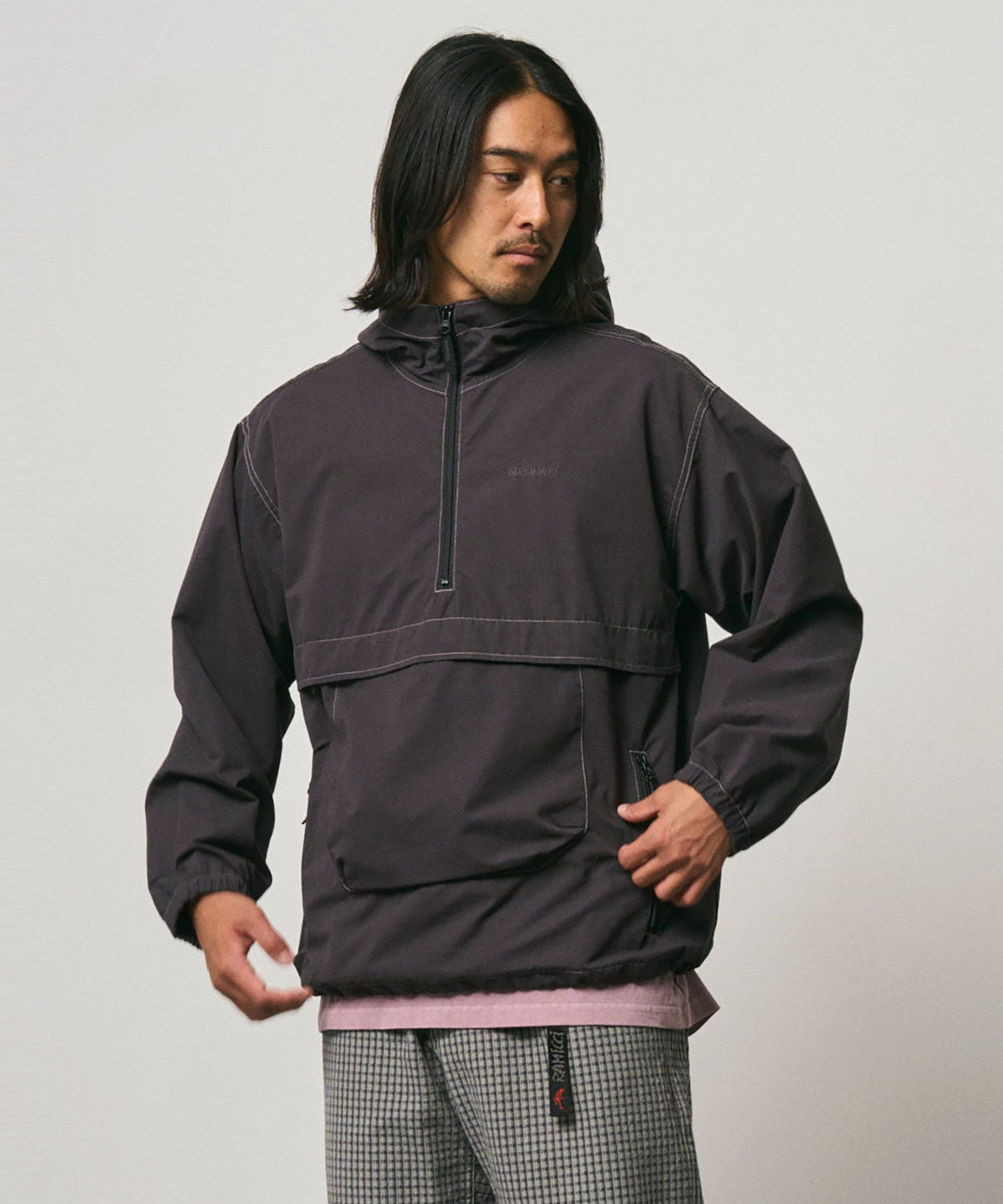 G6FM-J042_BLACK_fitting_M1