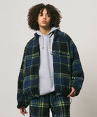 G6FM-J060_PLAIDBLACK_fitting_W1