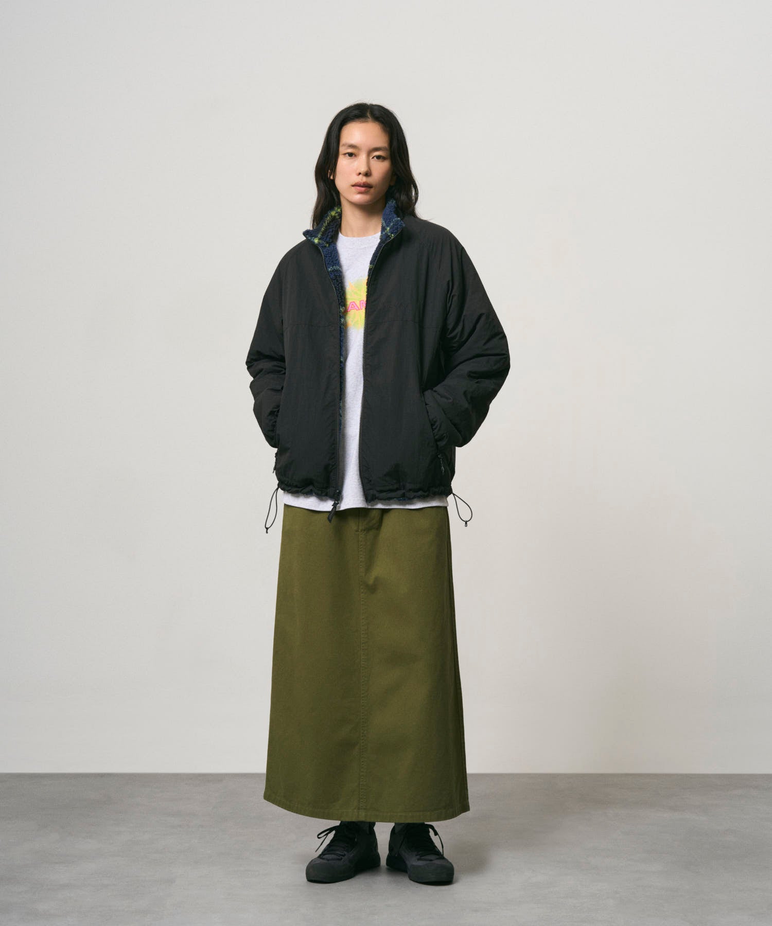 G6FM-J060_PLAIDBLACK_fitting_W4