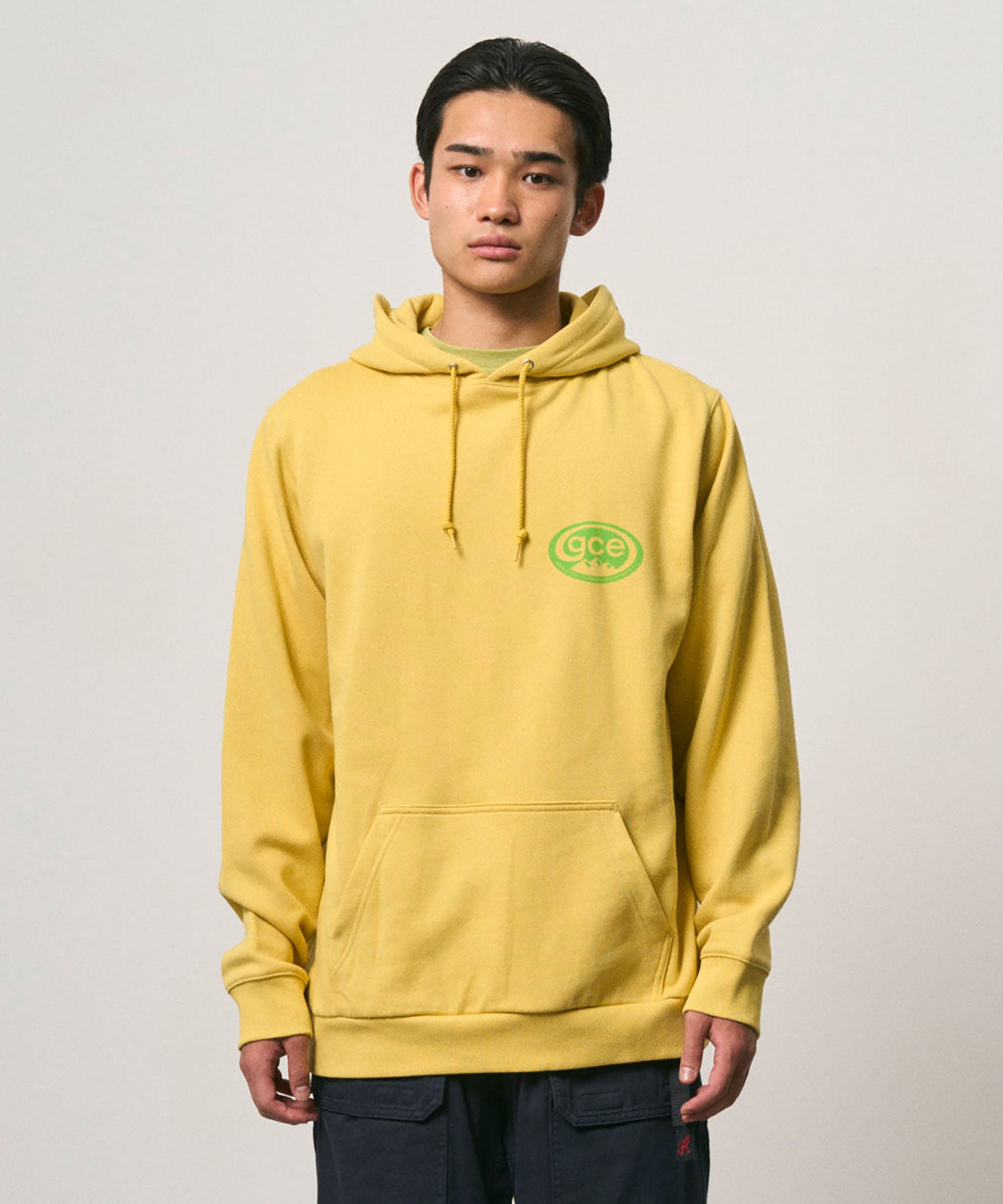 G6FM-J089_YELLOW_fitting_M1