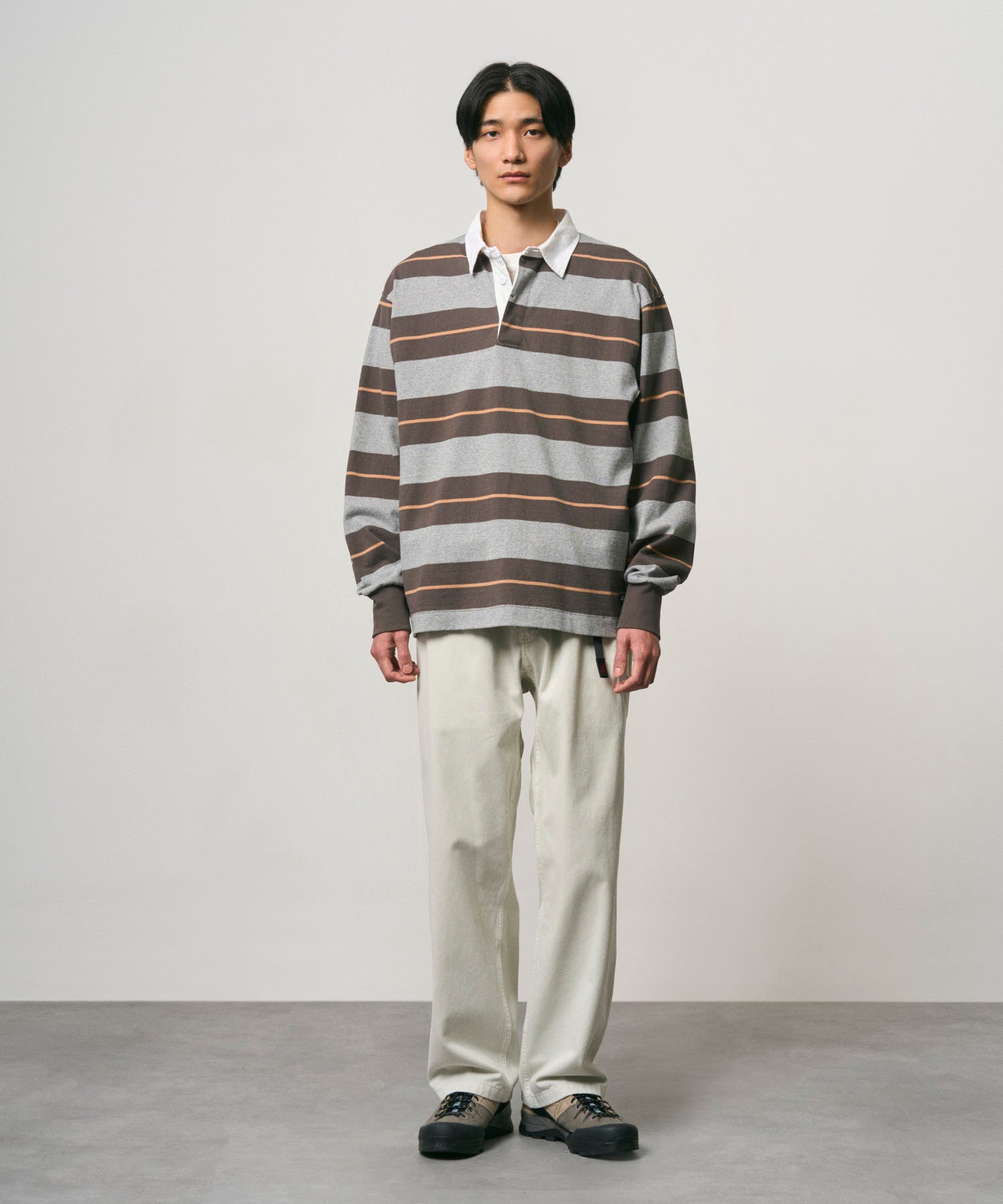 G6FM-J113_HUNTERGREY_fitting_M2