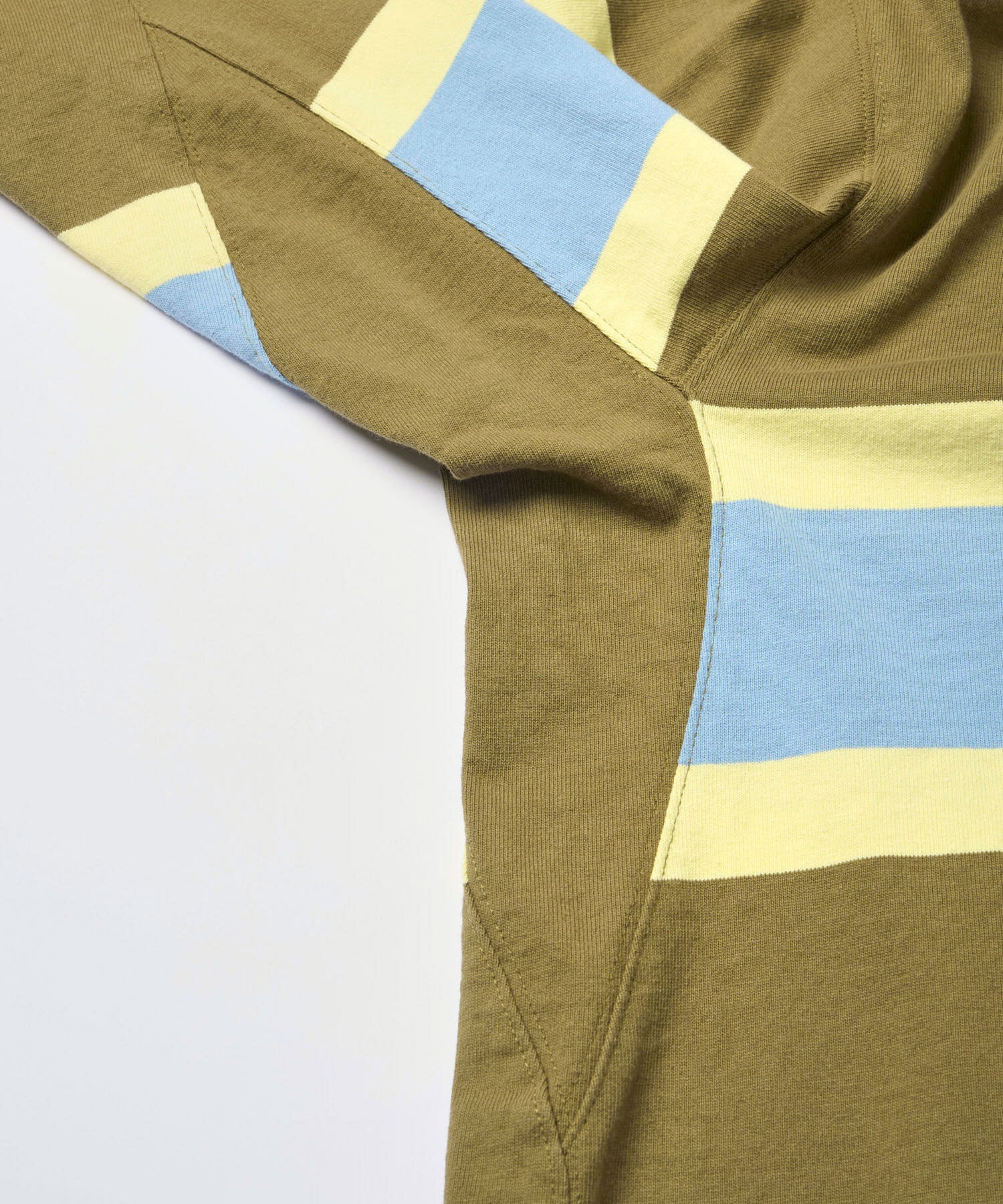 G6FM-J113_WINTEROLIVE_detail_5