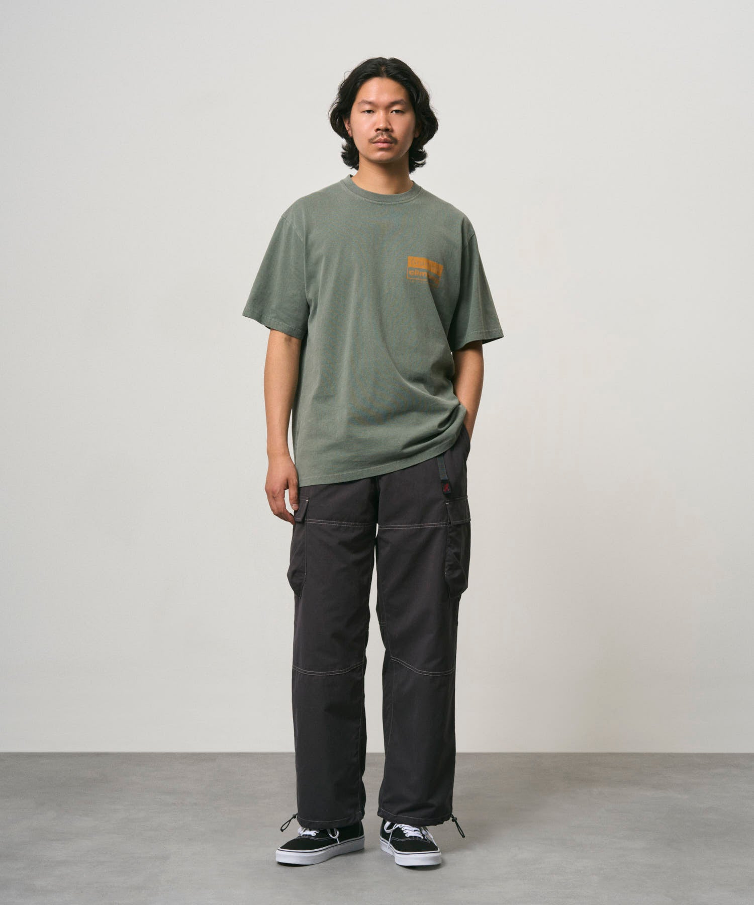 G6FM-P043_BLACK_fitting_M2