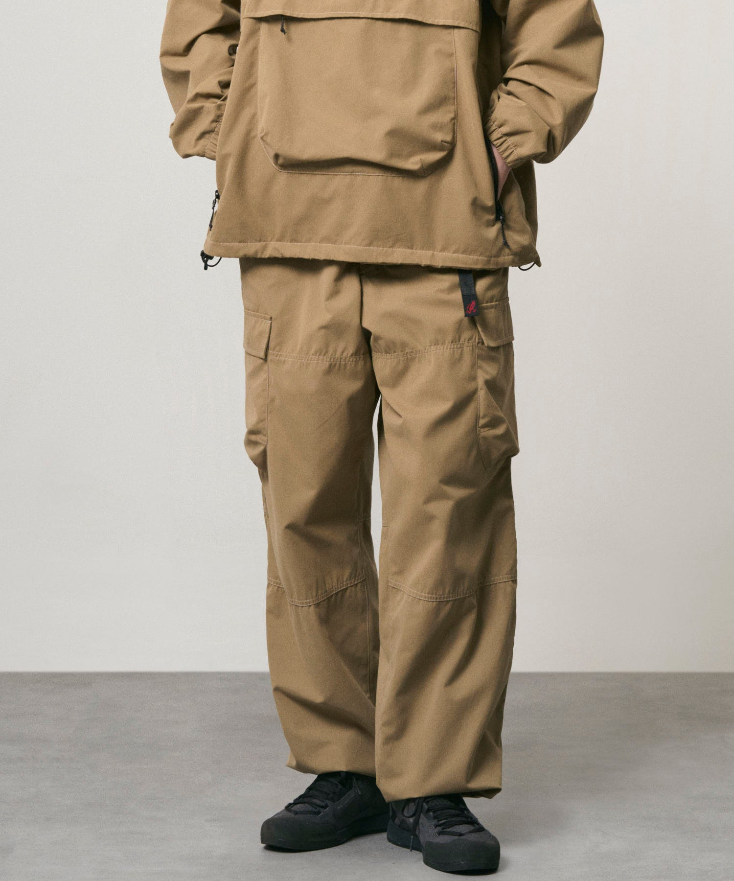 G6FM-P043_KHAKI_fitting_W1