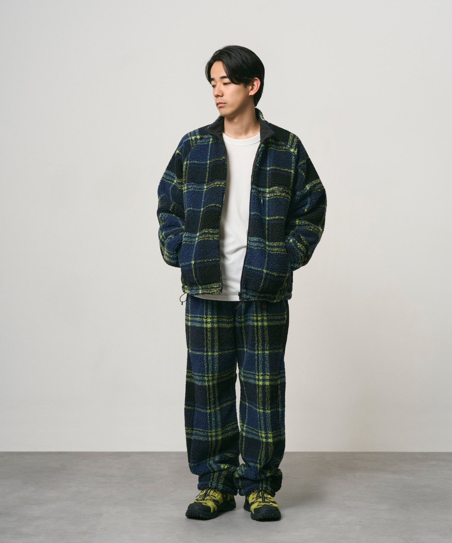 G6FM-P076_PLAID_fitting_M4