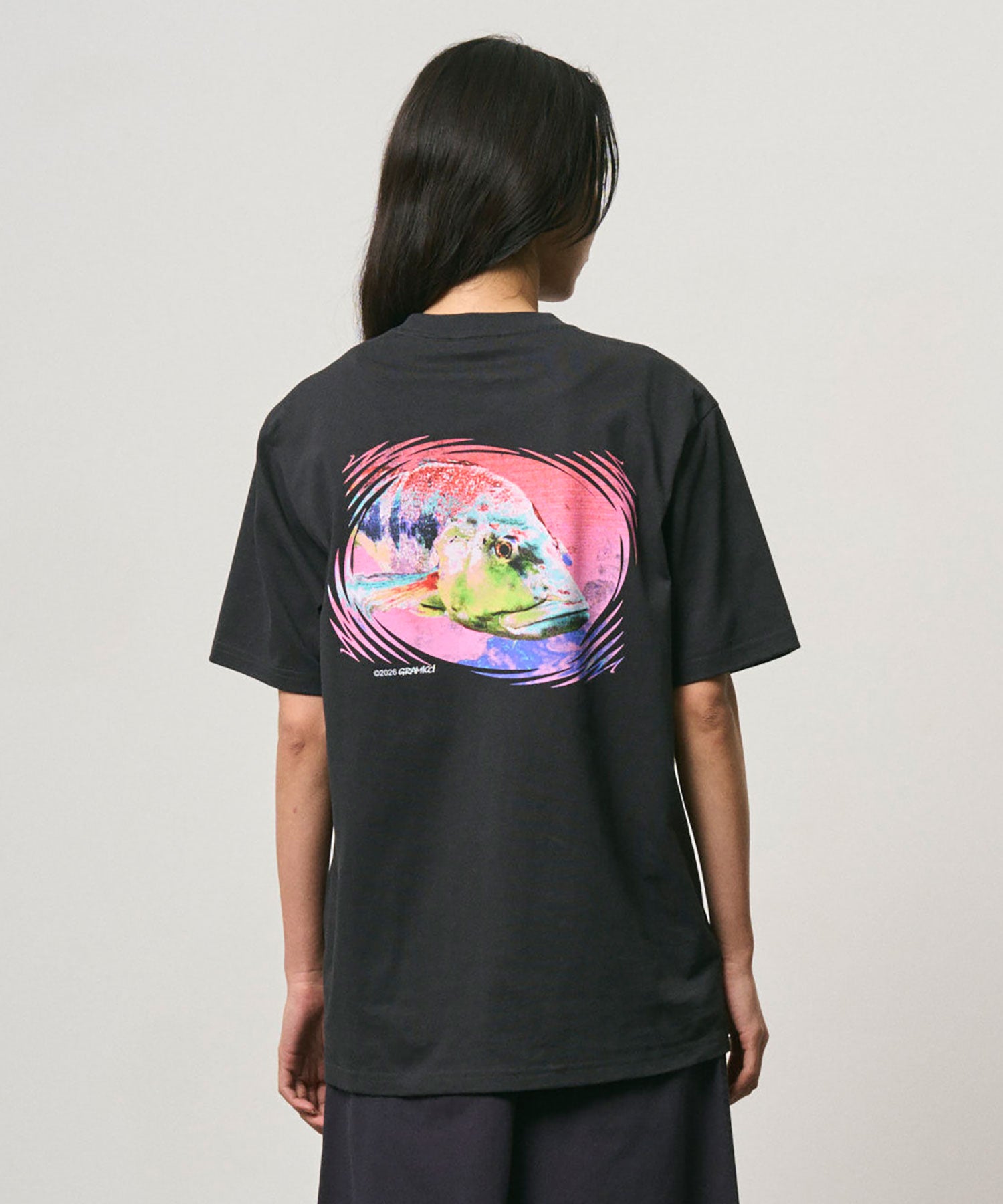 G6FM-T080_VINTAGEBLACK_fitting_W1