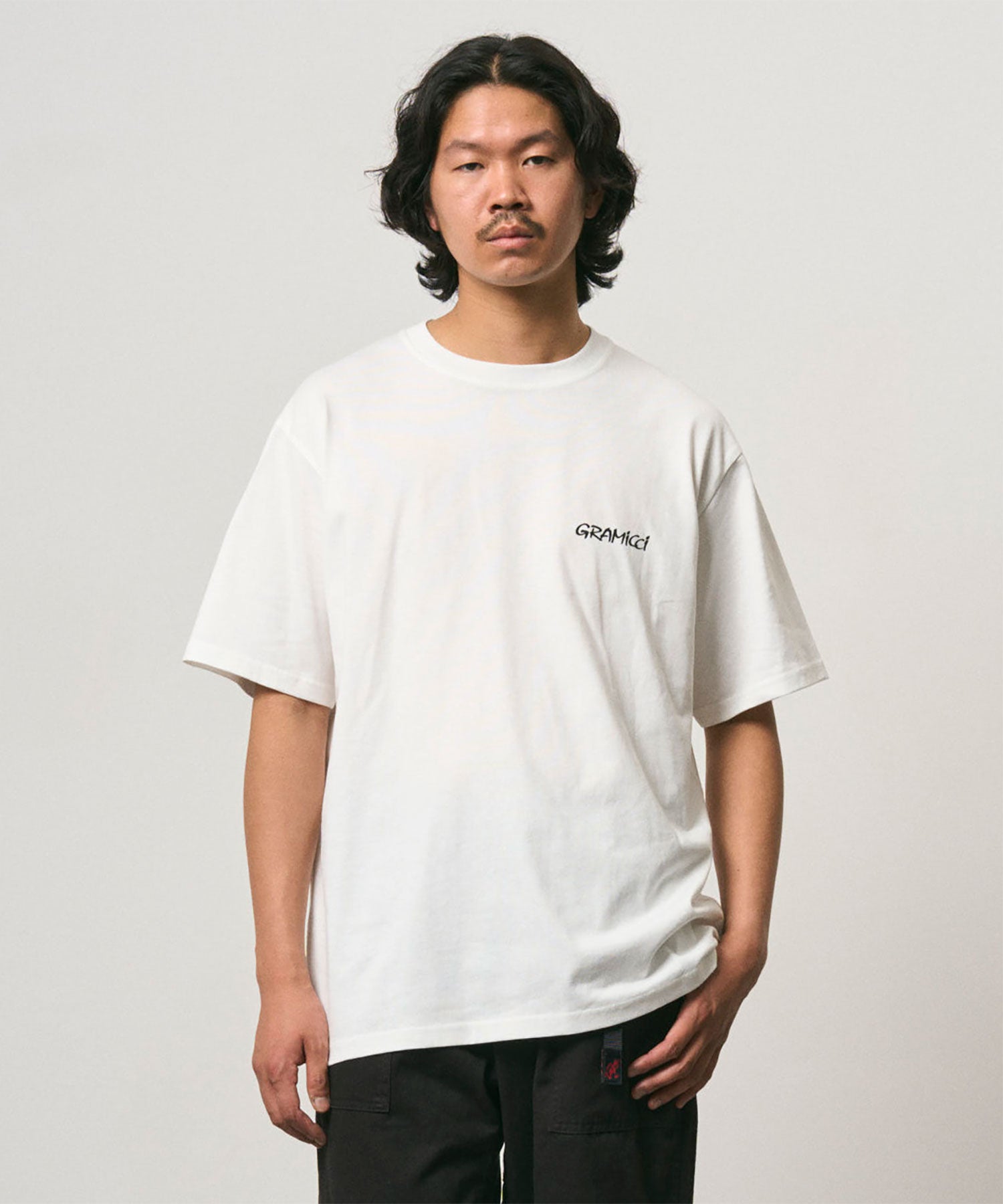 G6FM-T080_WHITE_fitting_M1