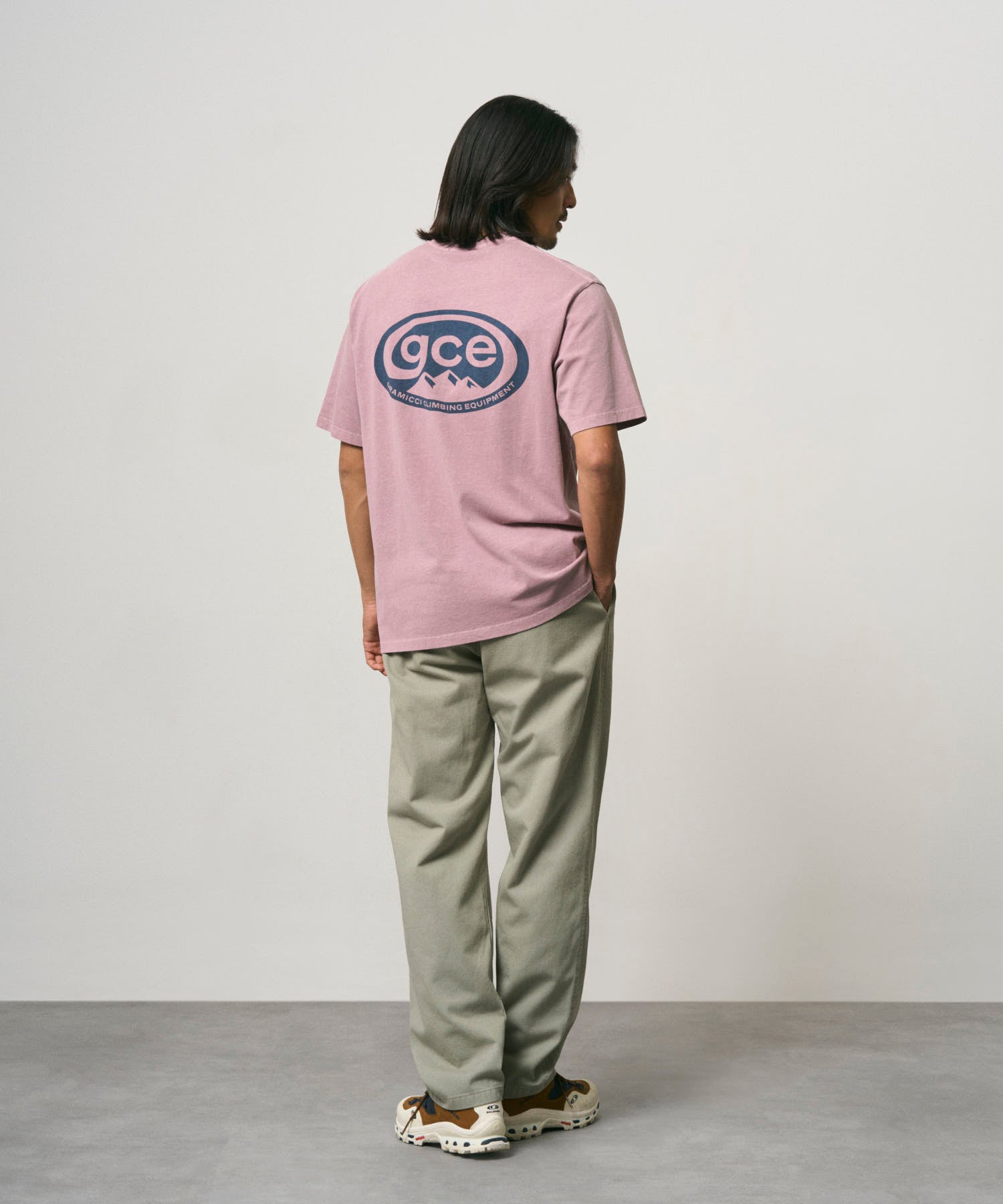 G6FM-T086_LILACPIGMENT_fitting_M3