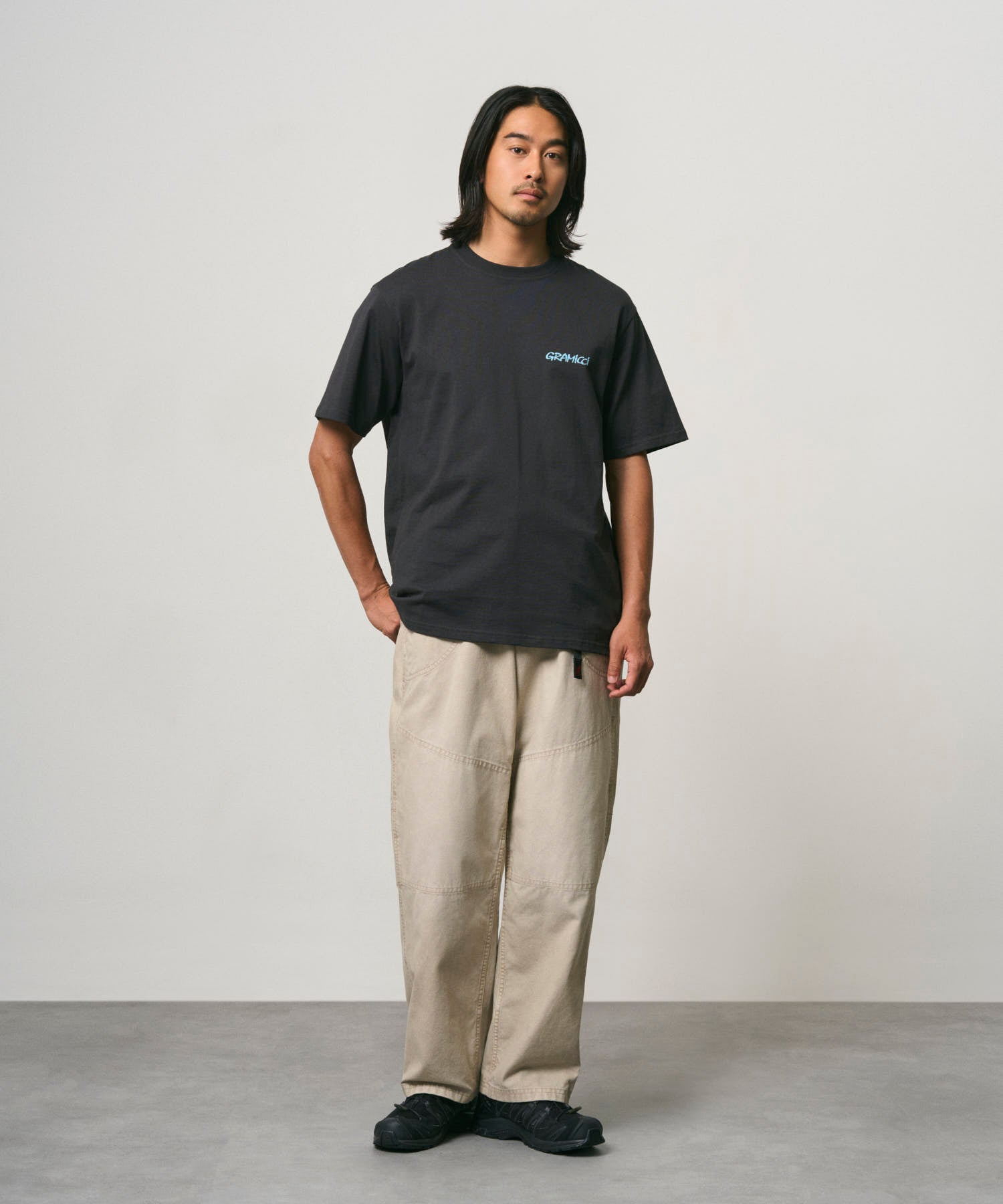G6FM-T099_VINTAGEBLACK_fitting_M2