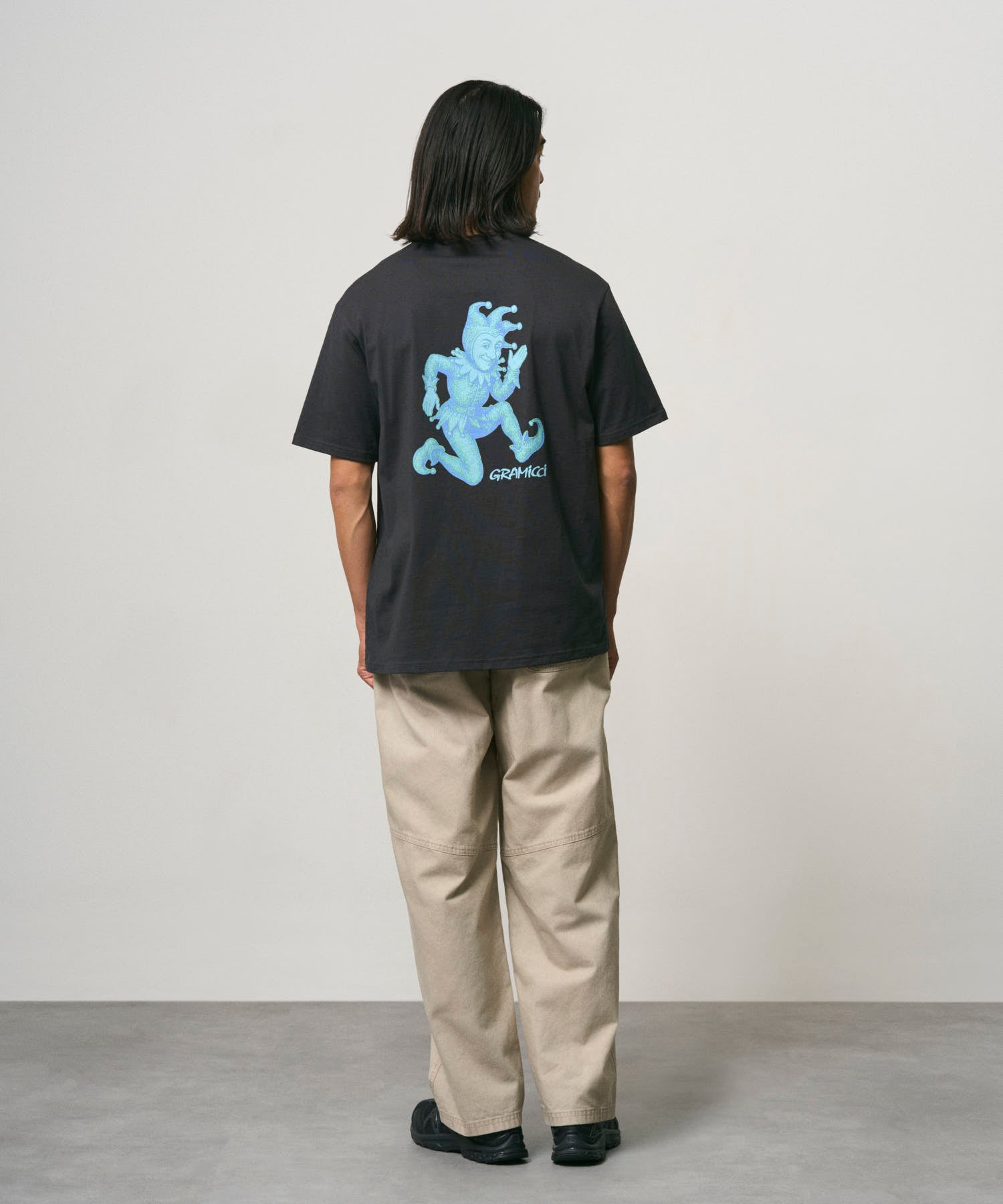 G6FM-T099_VINTAGEBLACK_fitting_M3