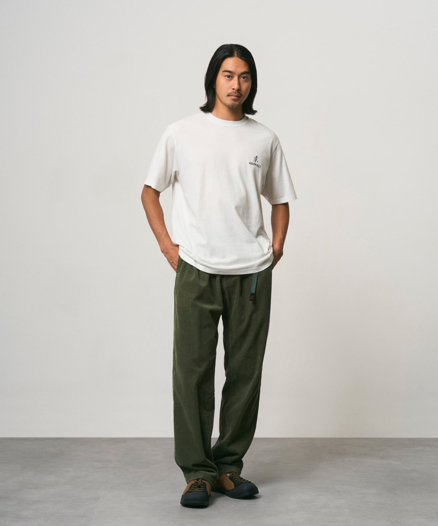 G6FM-T105_WHITE_fitting_M2