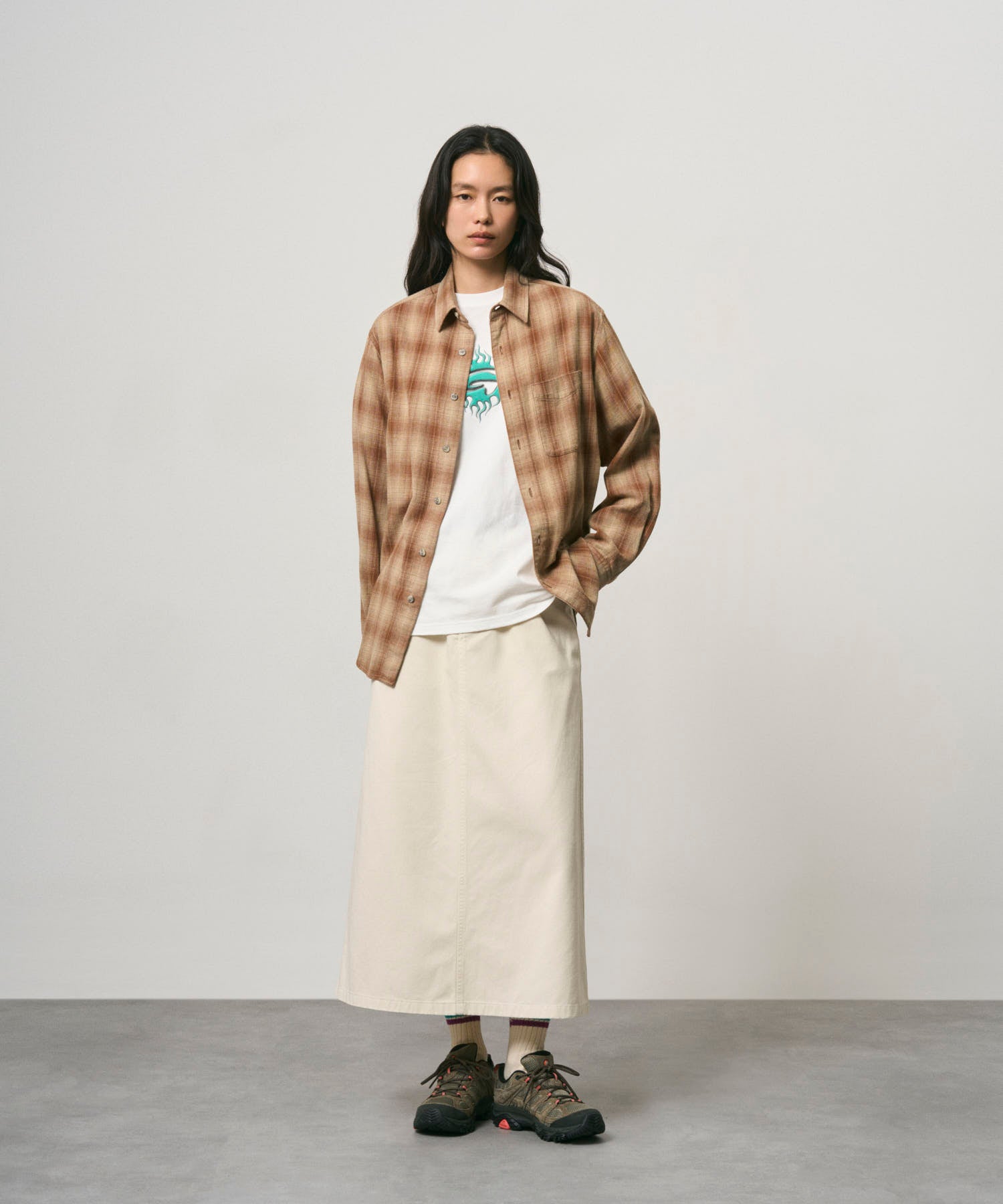 G6FW-SK078_GREIGE_fitting_W2