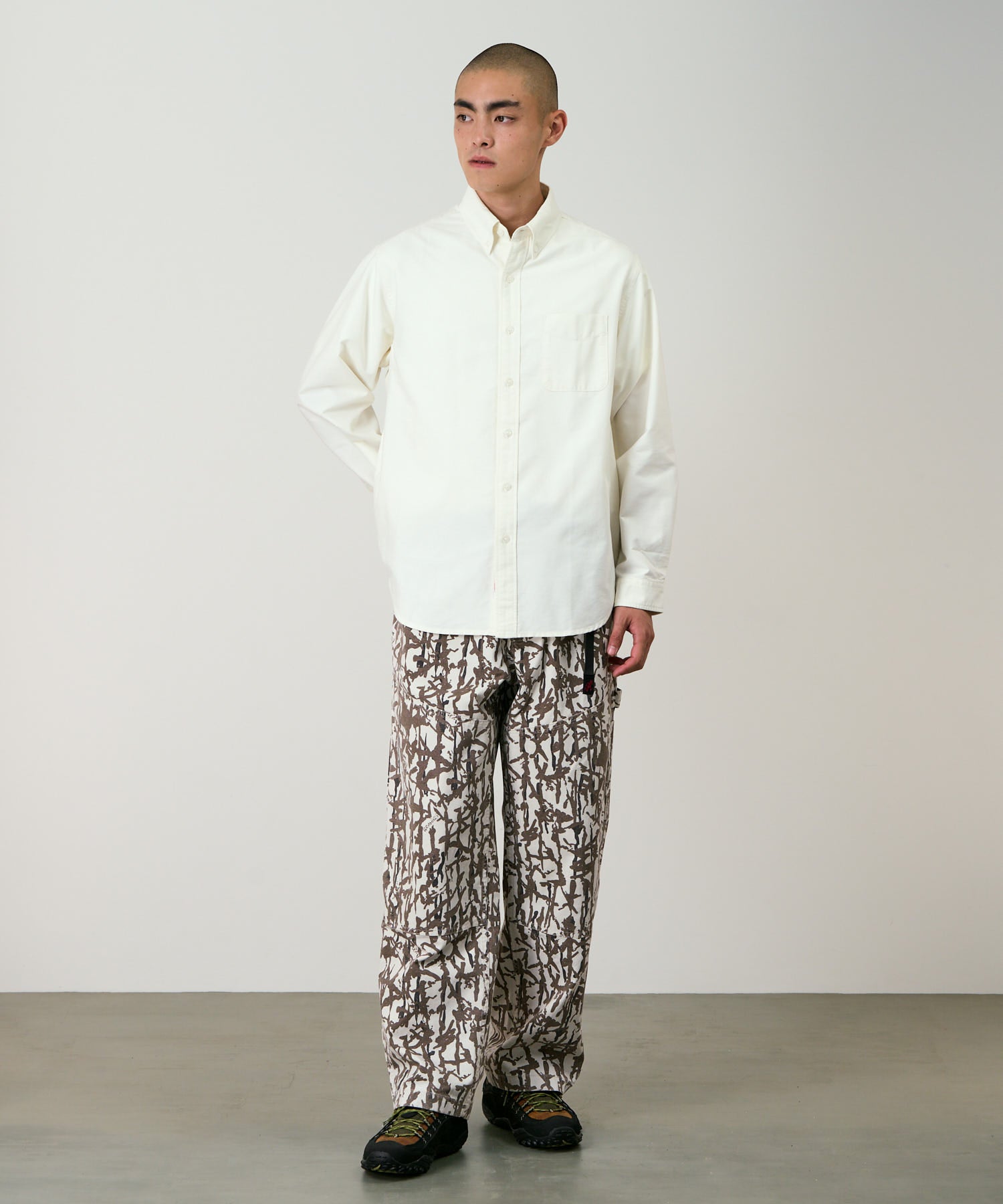 G6SM-J058_WHITE_fitting_M1