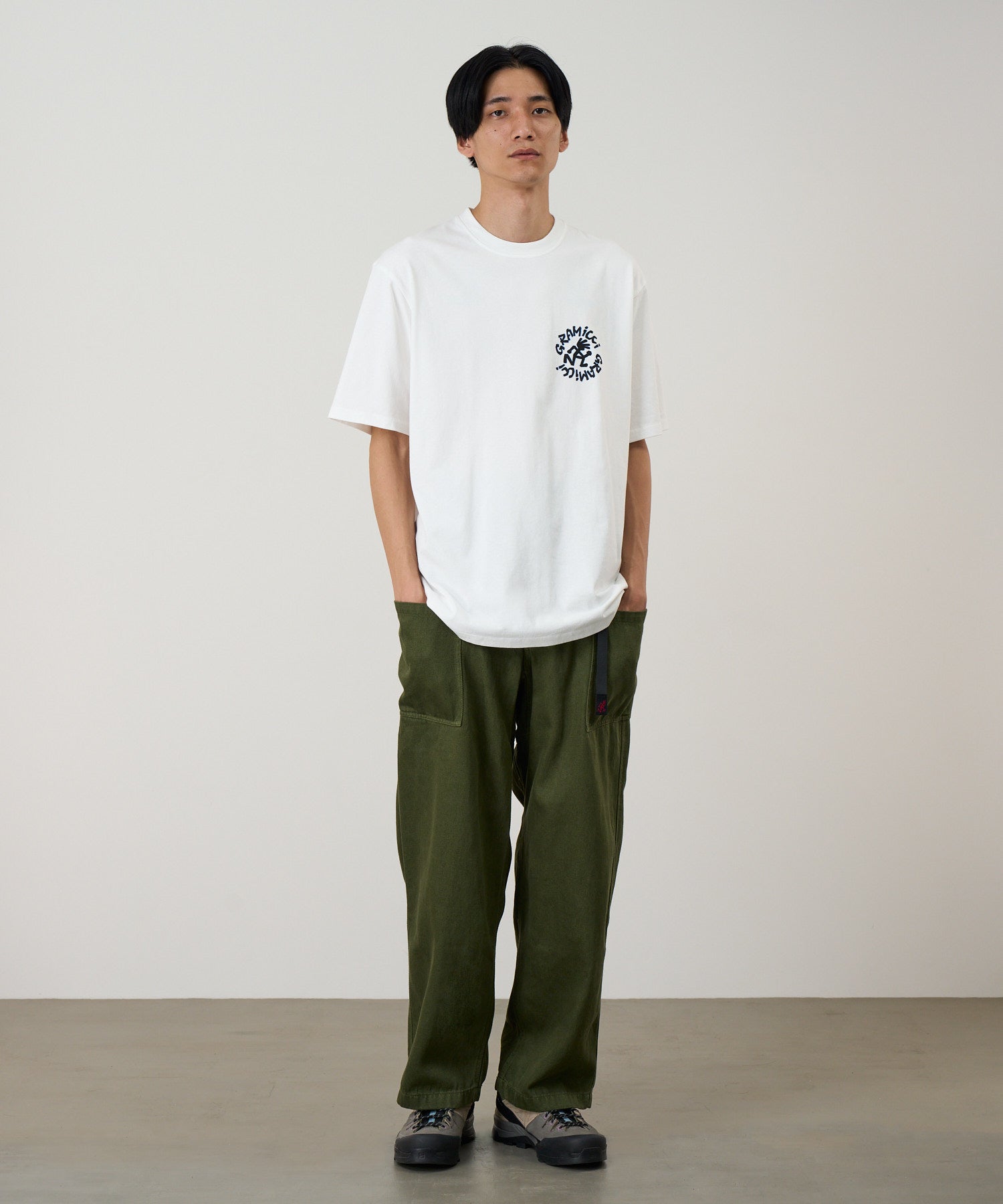 G6SU-T097_WHITE_fitting_M1