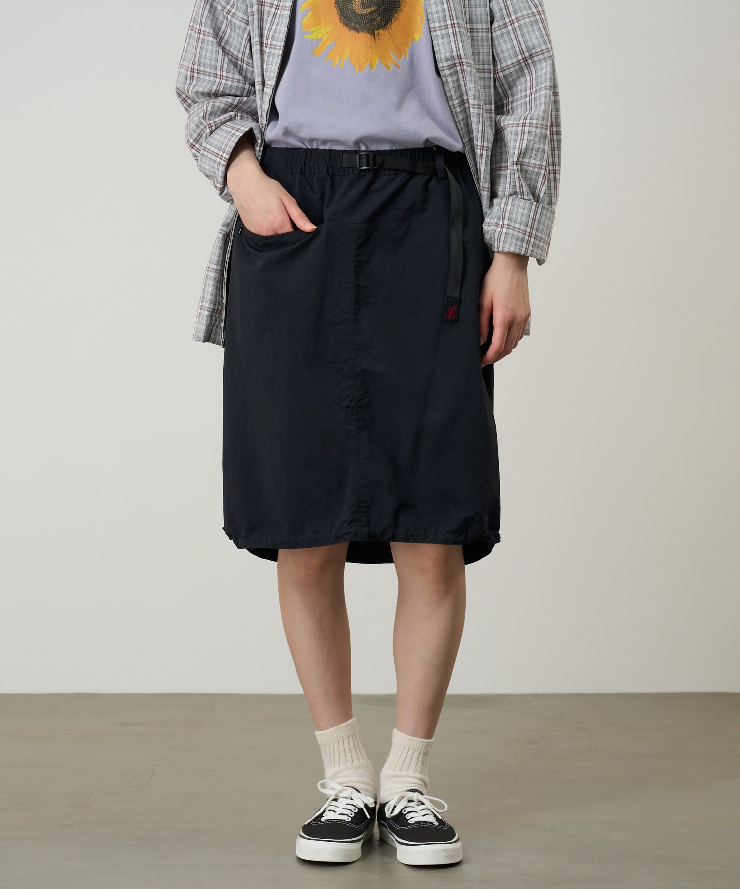 G6SW-SK077_BLACK_fitting_W2