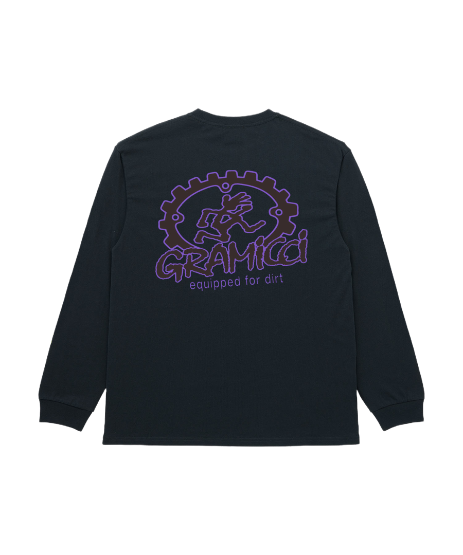 Equipped For Dirt L/S Tee Black – eco cotton long sleeve t-shirt with bold back graphic print and relaxed streetwear fit