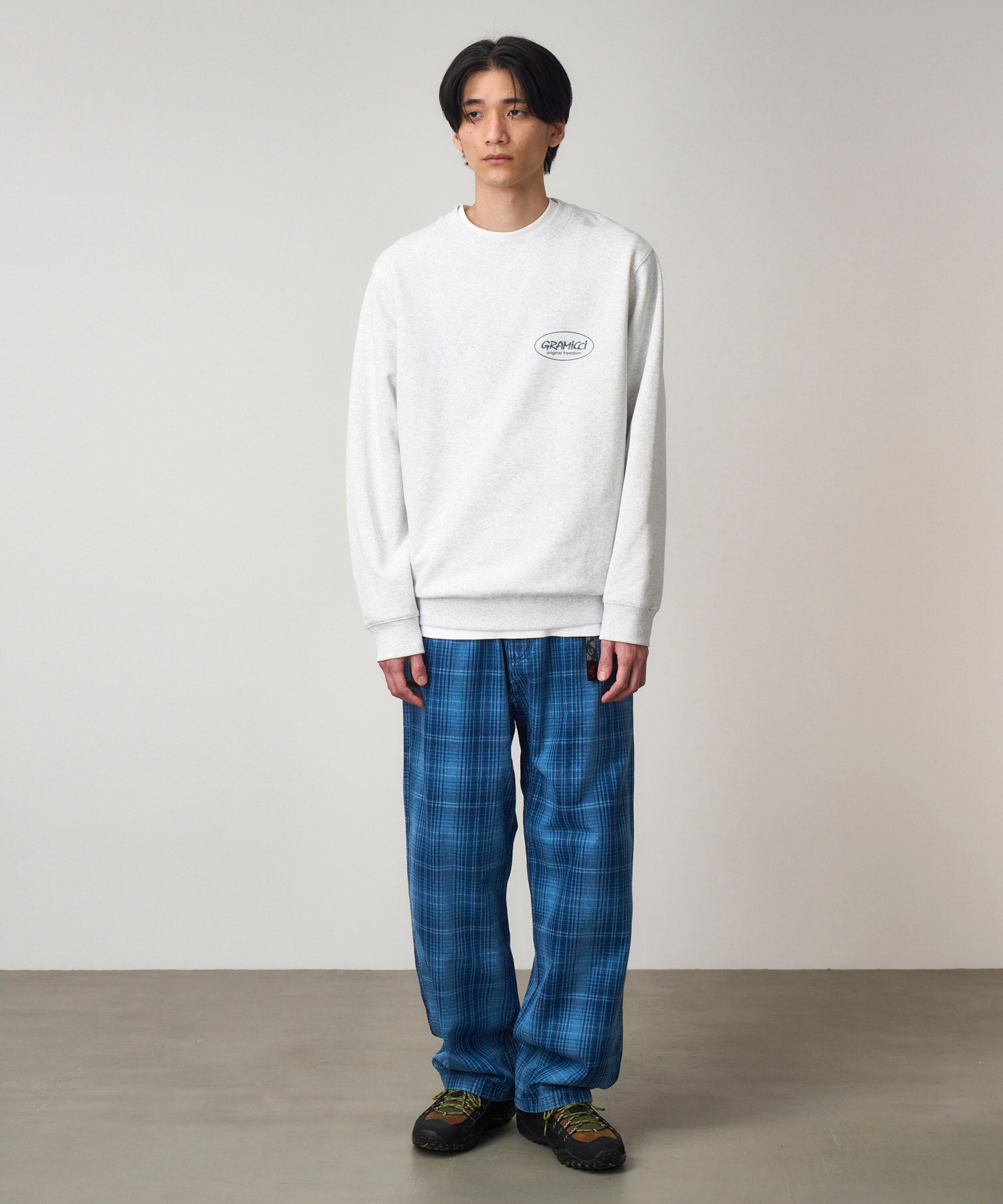 Model Wearing Gramicci Original Freedom Sweatshirt Heather Ash