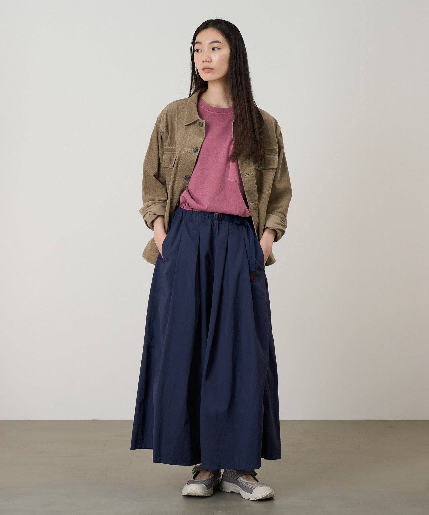 Nylon Flare Pant British Navy model front view wide-leg pants